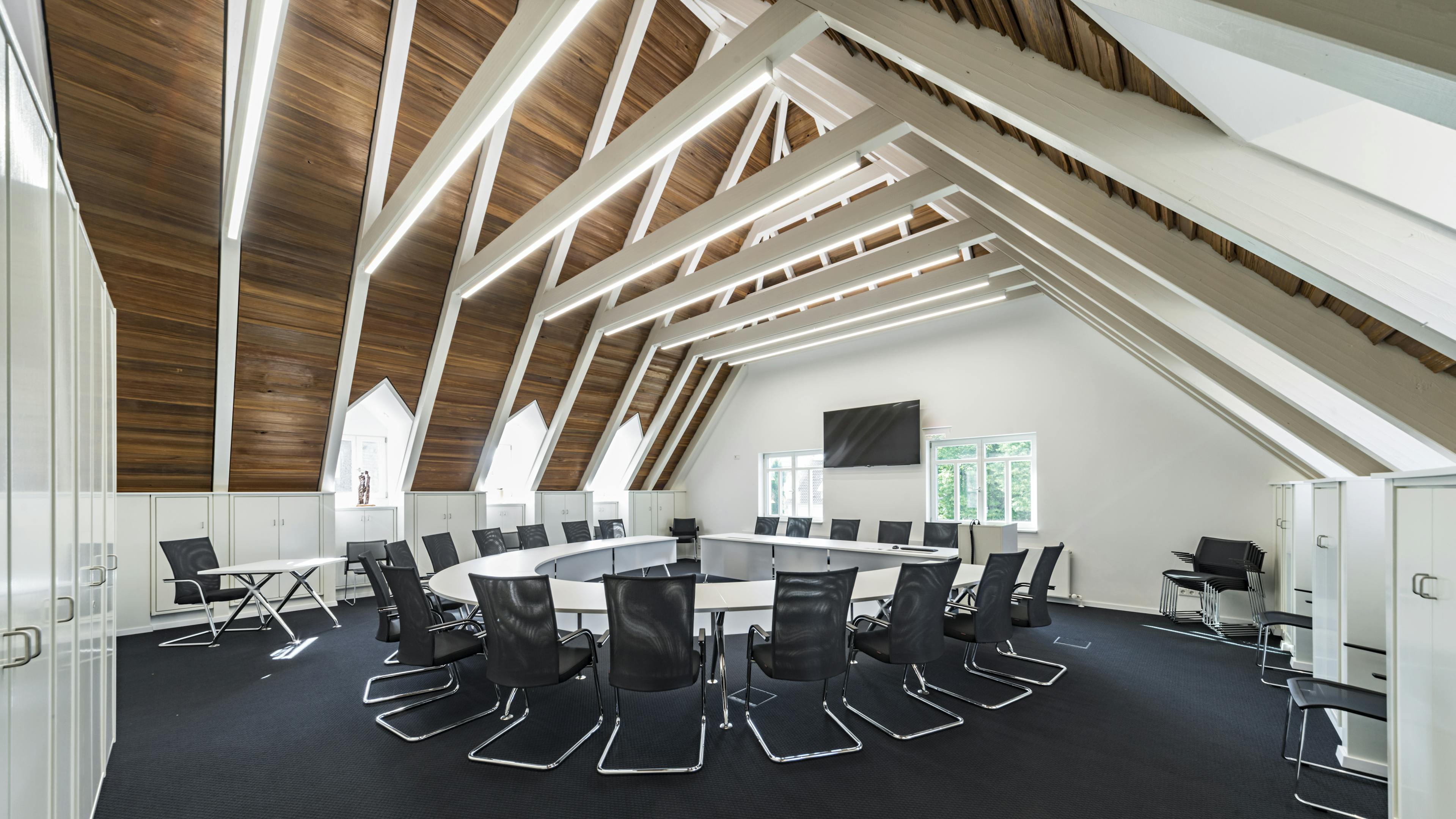 Références-Galerie d'images-Mairie d'Untereisesheim- xcone Table de conférence-pharao net Siège de conférence