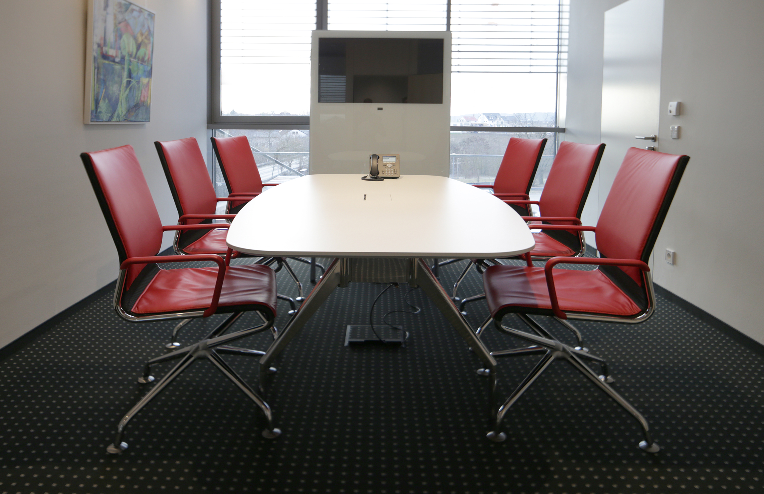 References-Picture gallery-Sparkasse Schwäbisch Hall-Conference table fallon-xcone chairs