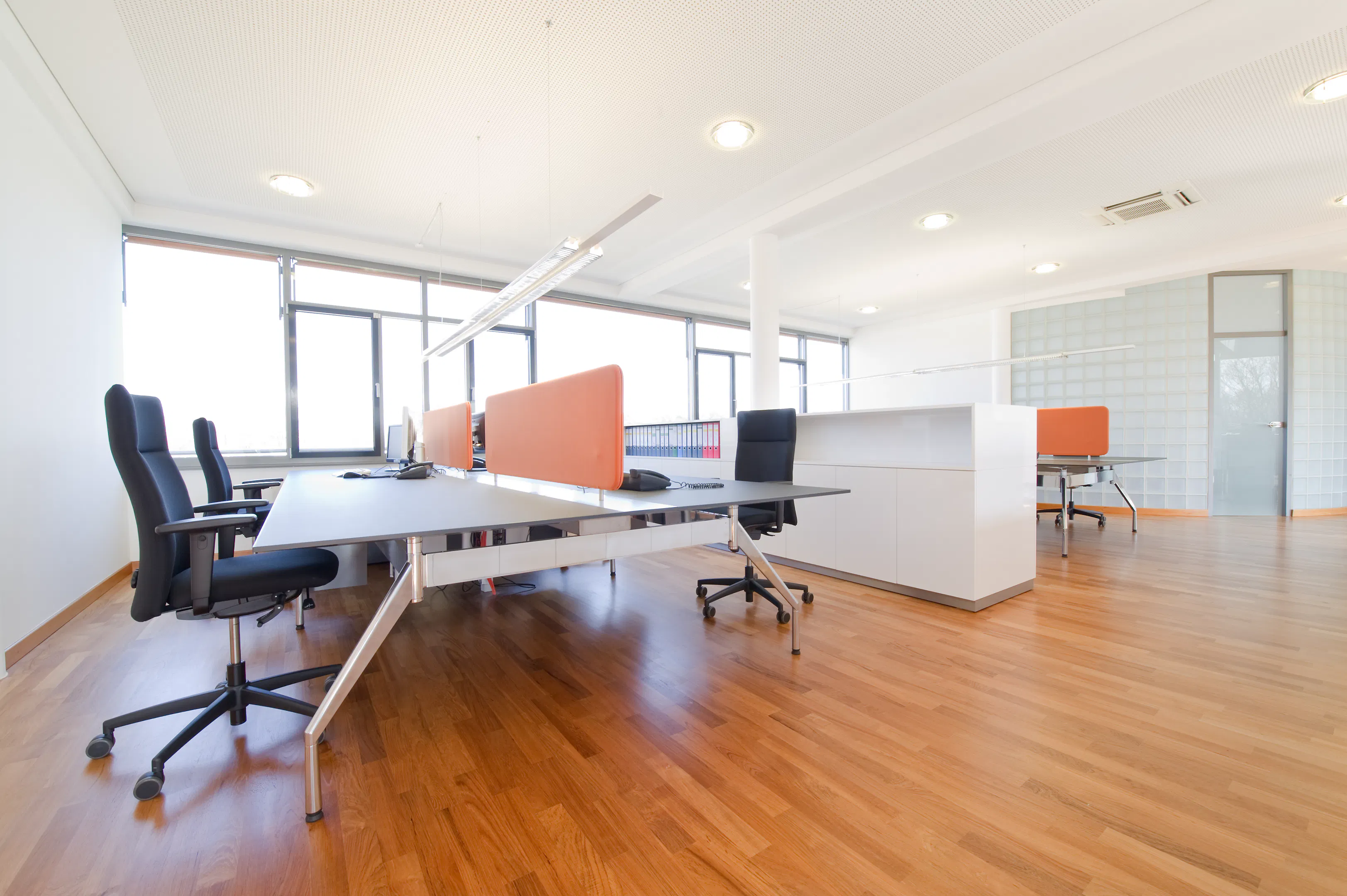 References-Picture gallery-Raumplan GmbH Nordhorn- beta swivel chairs- fallon table system