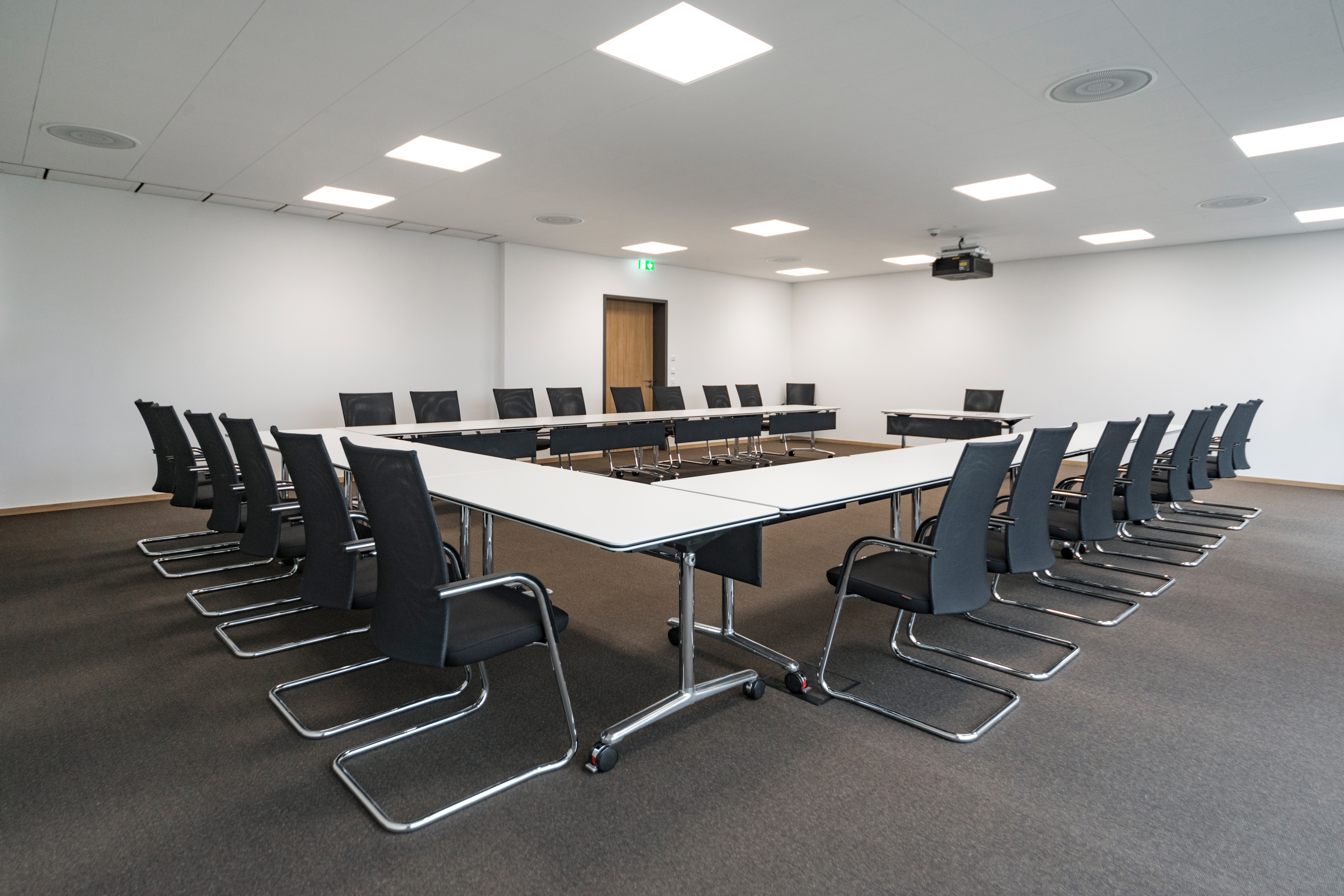 References-Picture gallery-Chemical employers' association- multiform table system -pharao net conference chair