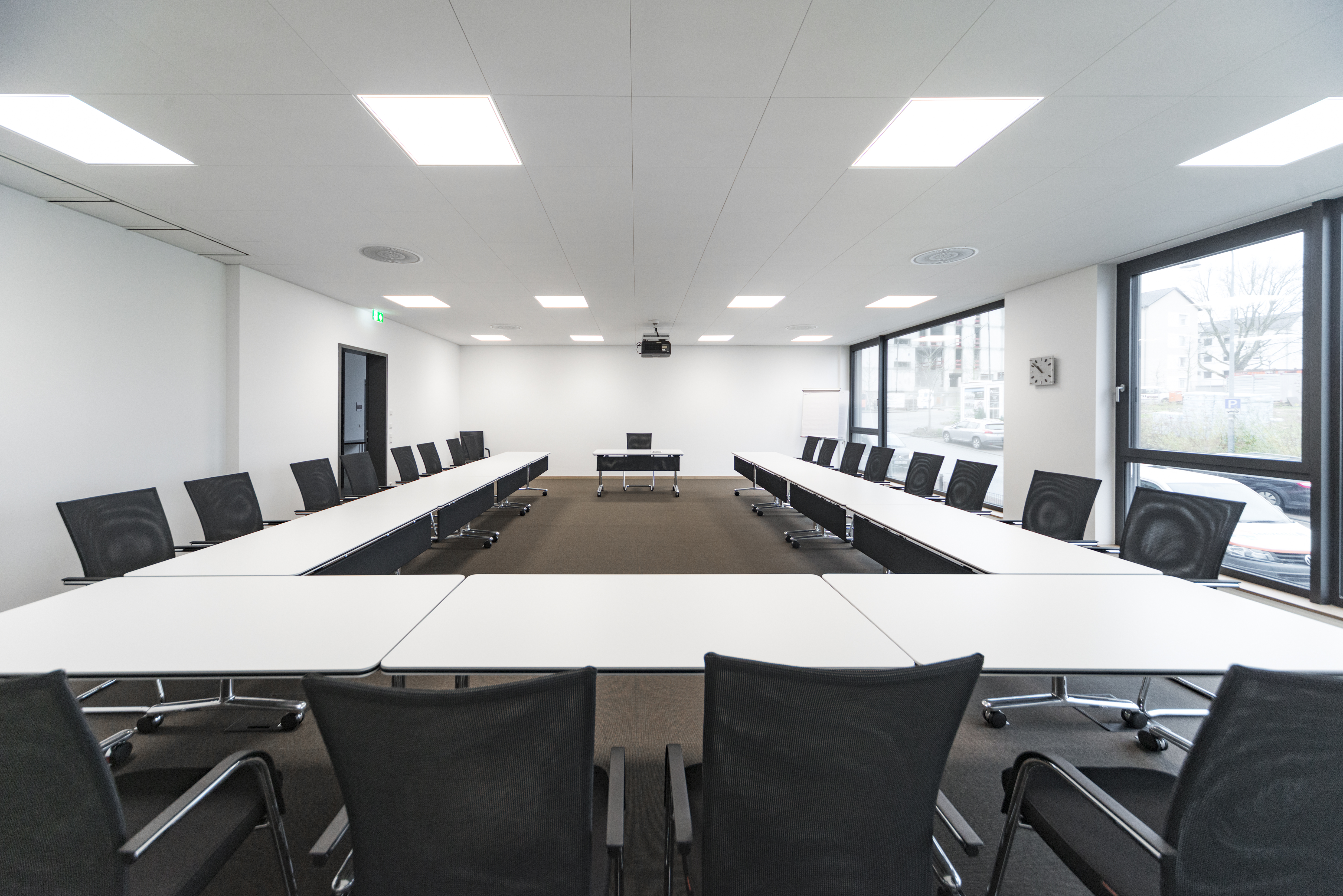 References-Picture gallery-Chemical employers' association- multiform table system -pharao net conference chair