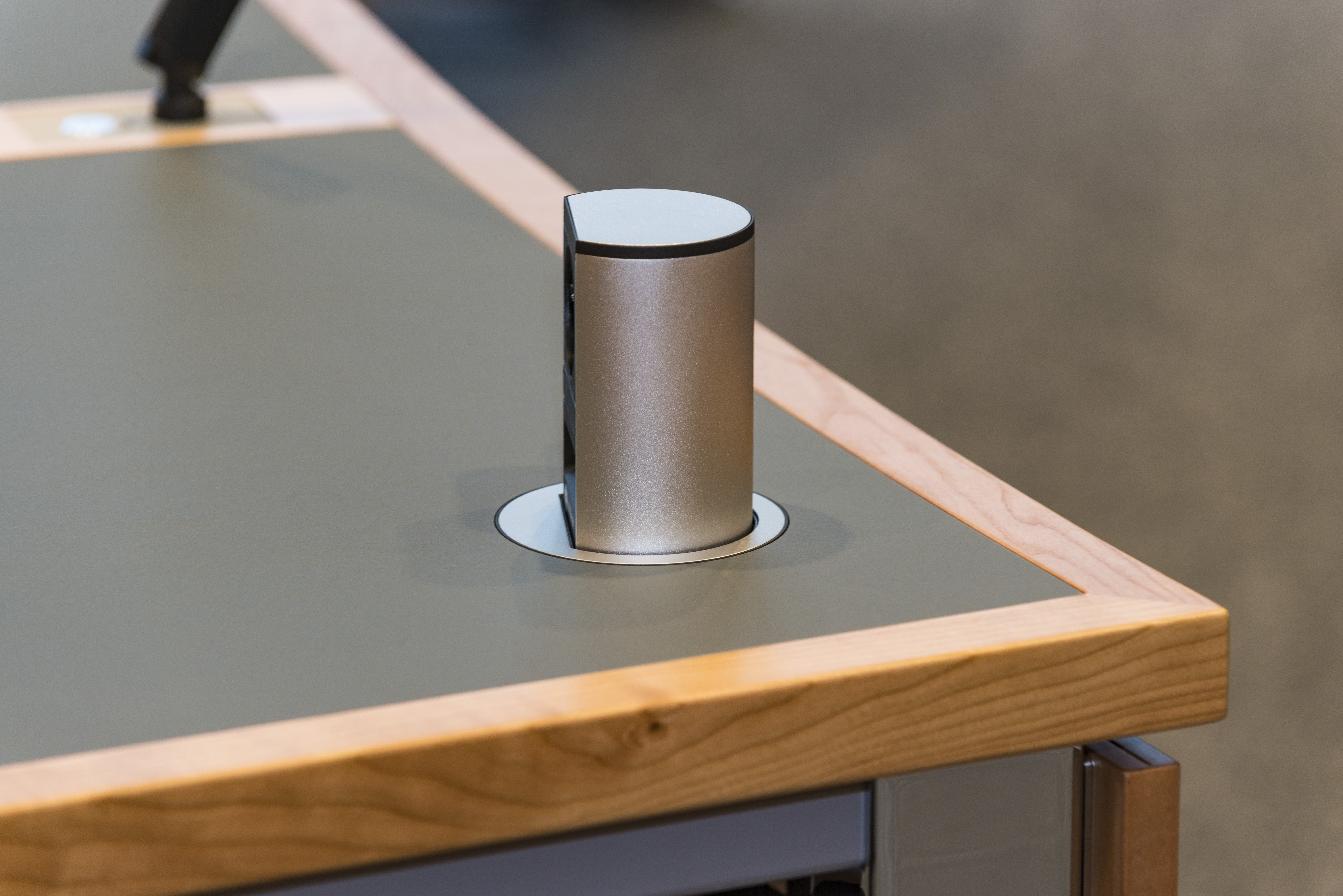 NRW state parliament, Düsseldorf | caucus room | plenum c-foot | tool-free mountable auditorium