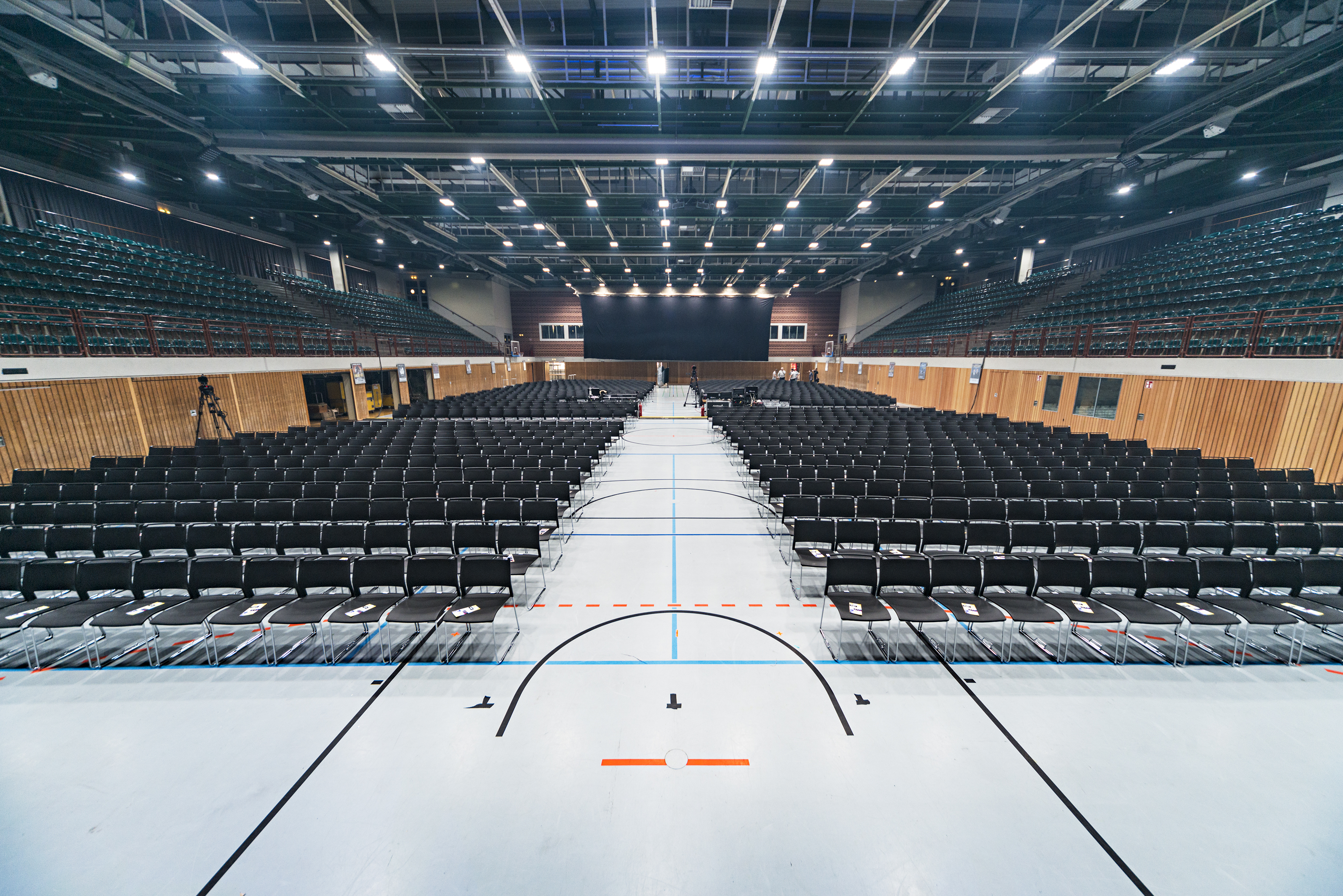 References-Picture gallery-tectake arena Würzburg- klif multi-purpose chair stacking trolley