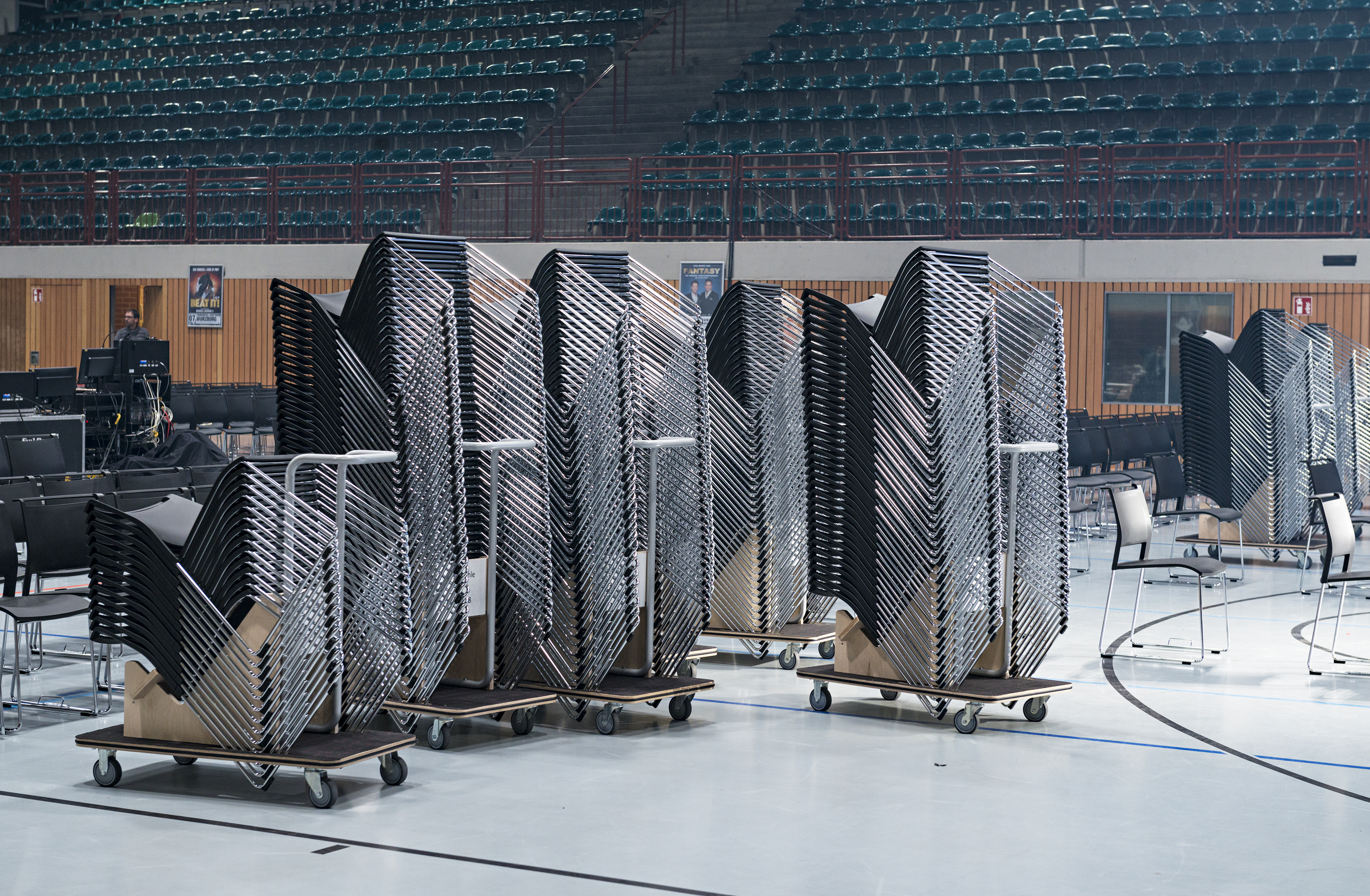 References-Picture gallery-tectake arena Würzburg- klif multi-purpose chair stacking trolley