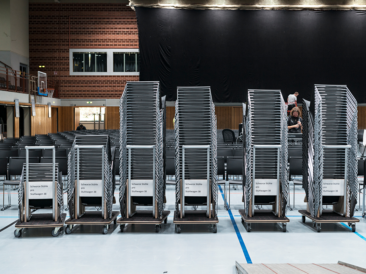 References-Picture gallery-tectake arena Würzburg- klif multi-purpose chair stacking trolley