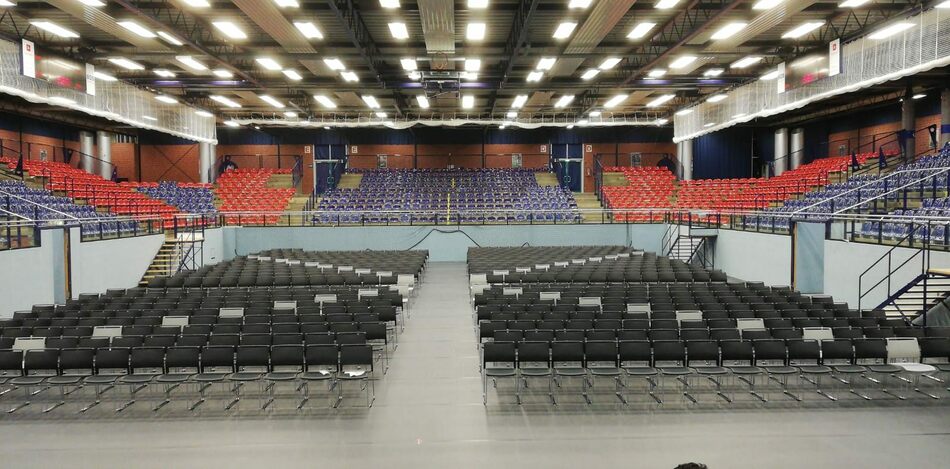 Références- Stroetmanns Fabrik EMS Halle Emsdetten- Emsdetten- klif chaise empilable