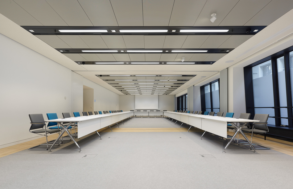 DRIVE. Forum Volkswagen Group, Berlin | Conference table: xcone