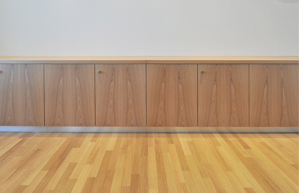 Post Luxembourg | Sideboards : solution spéciale avec technique de présentation