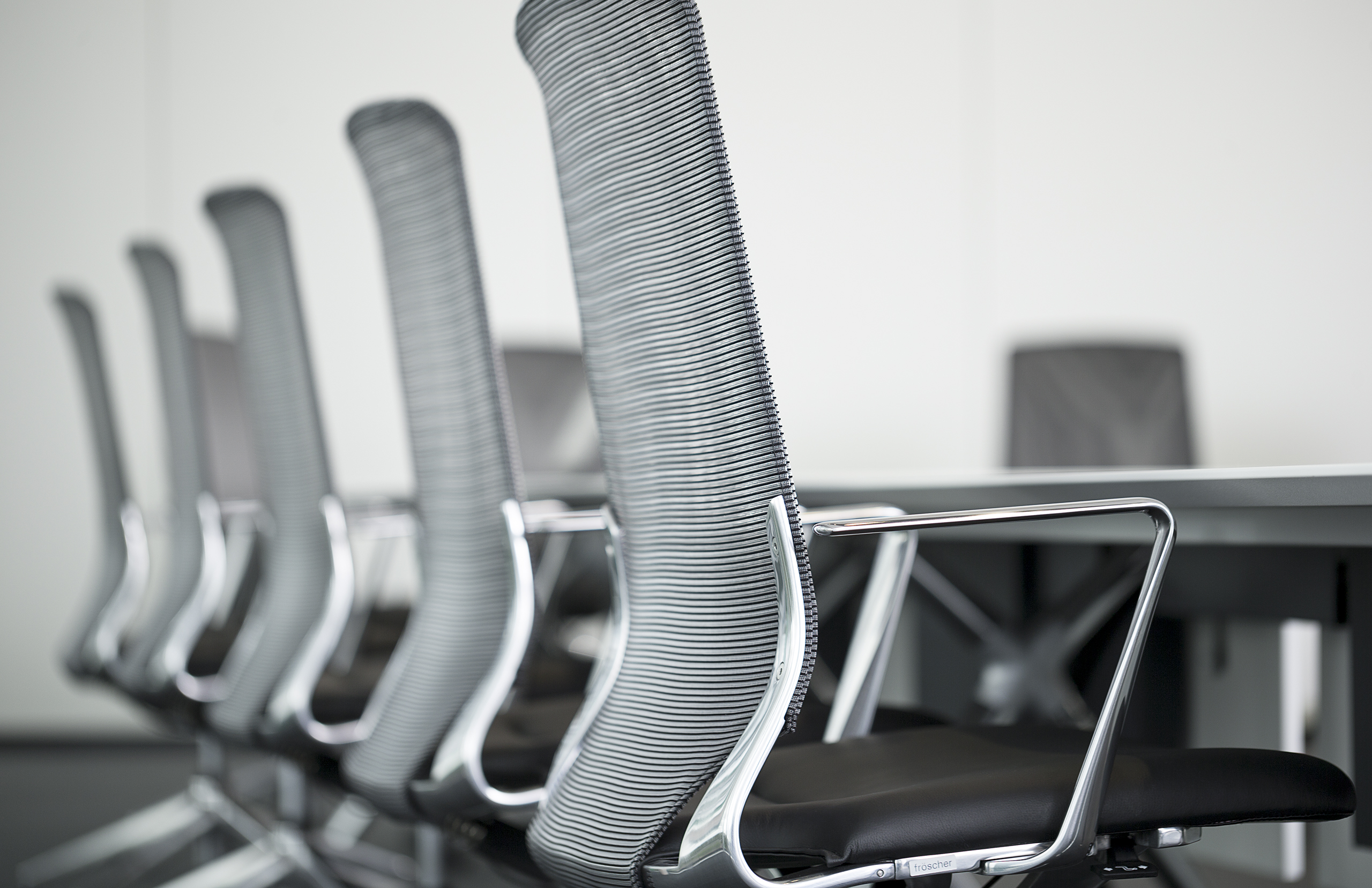 Mann+Hummel, Ludwigsburg | conference room | conference system: xcone | monitor island | conference chair: primo