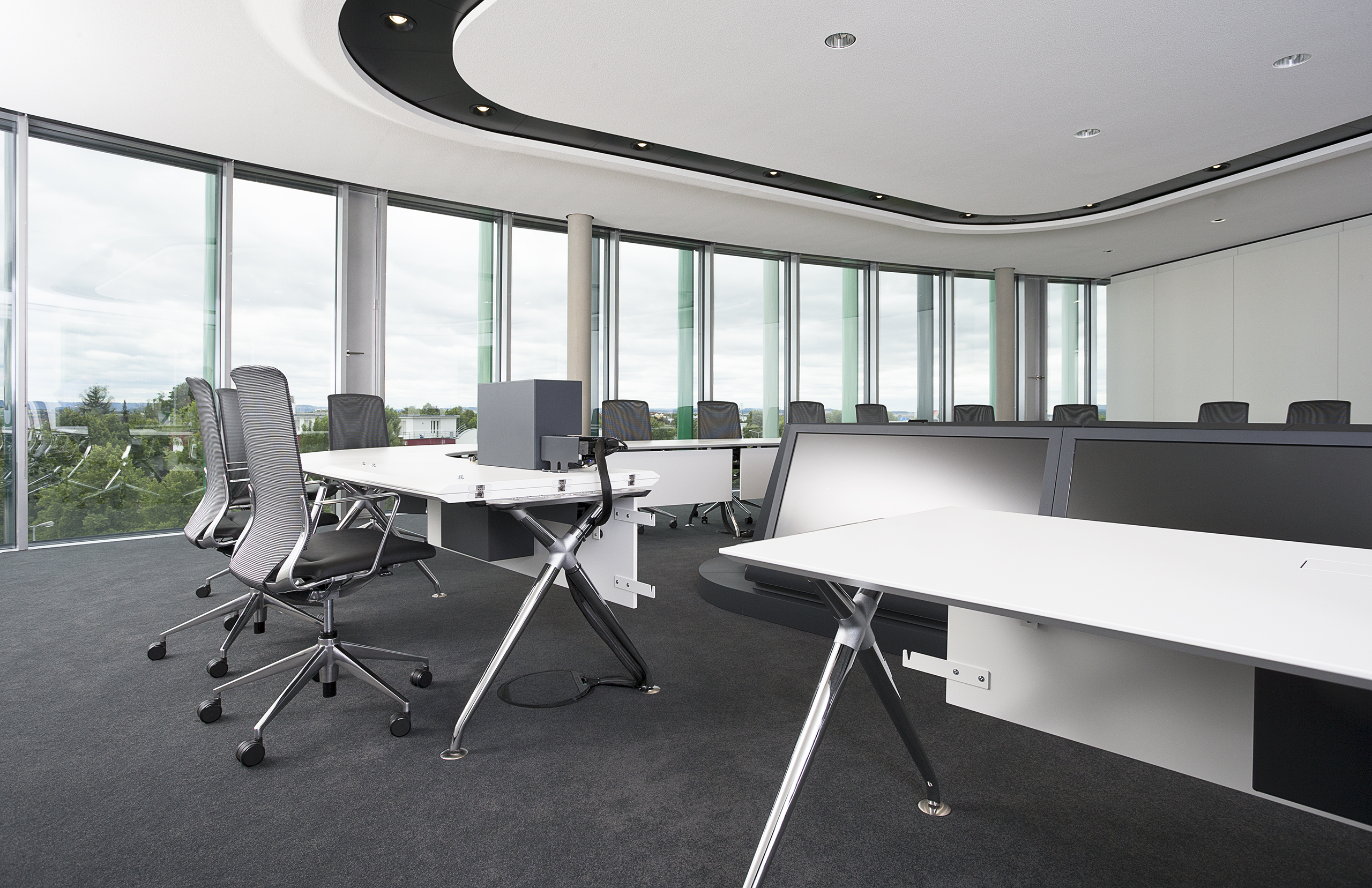 Mann+Hummel, Ludwigsburg | conference room | conference system: xcone | monitor island | conference chair: primo