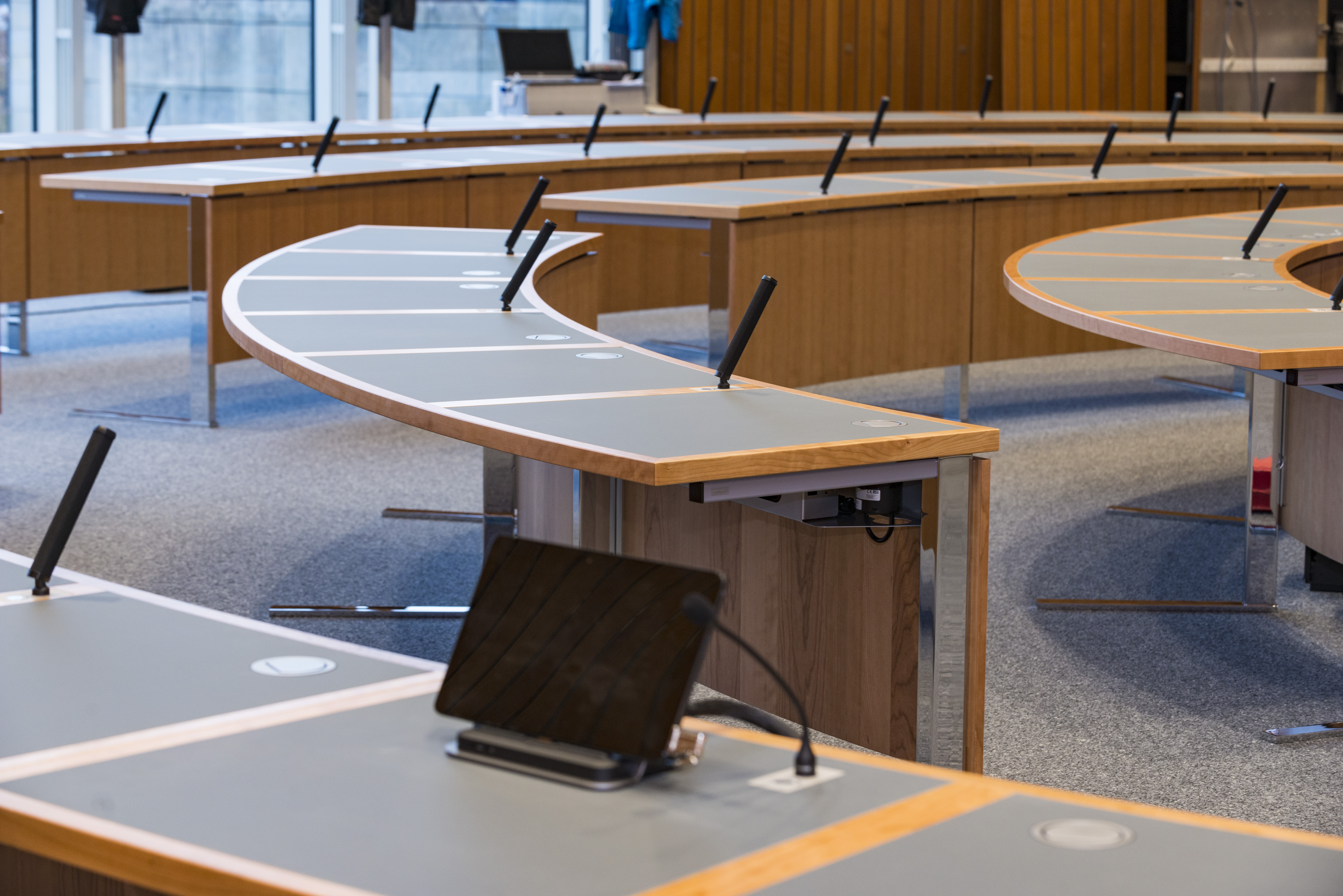 Landtag NRW, Düsseldorf | salle des groupes parlementaires | plenum c-fuß | auditorium montable sans outils
