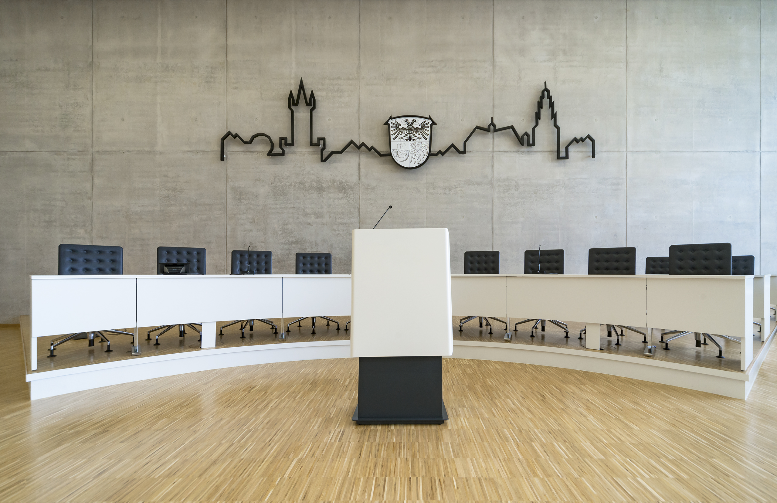 Kreishaus Wetzlar | tool-free mountable auditorium | microphone units | lectern: PSE