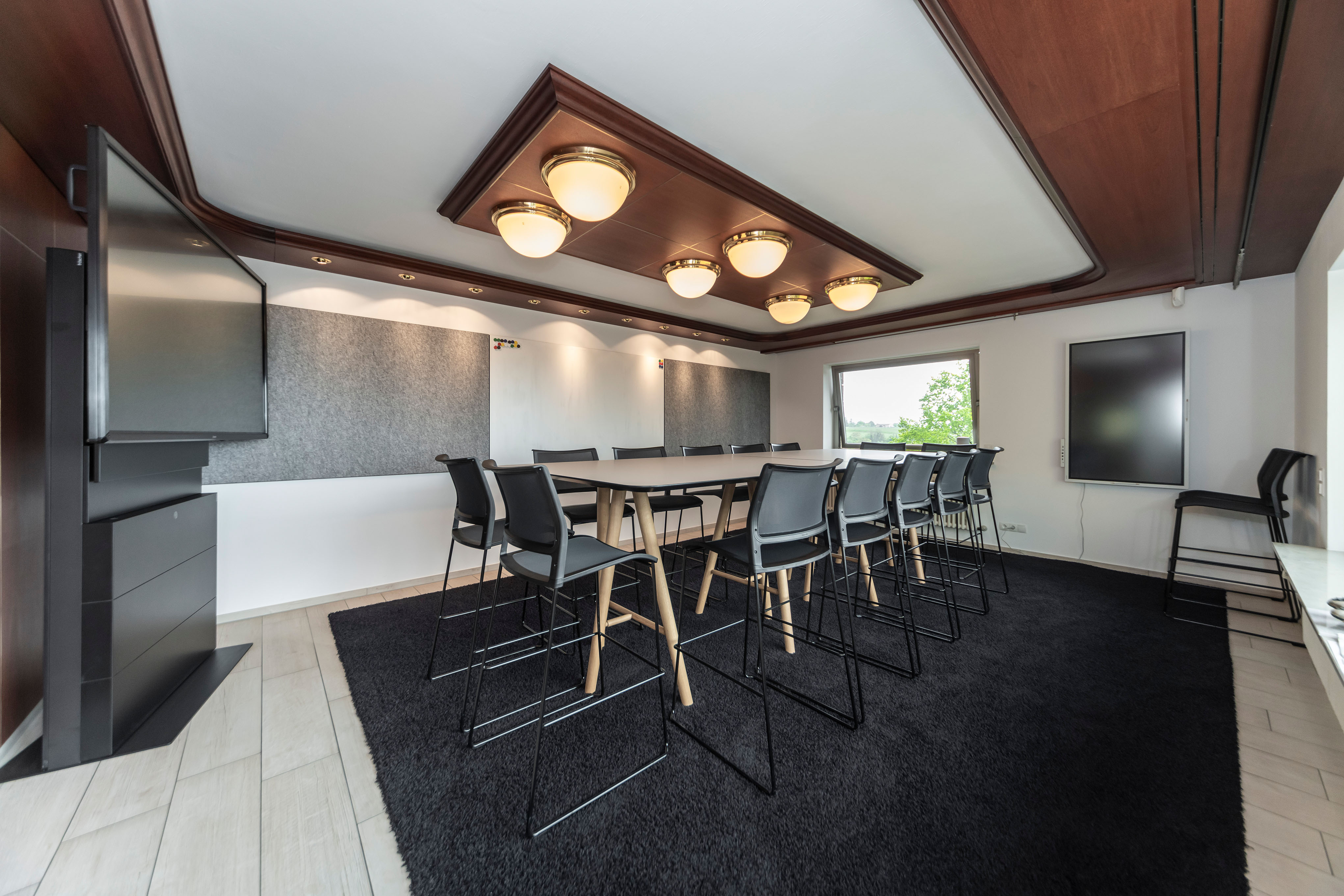 klif_MICO_Standing_table_Weik_Stuttgart