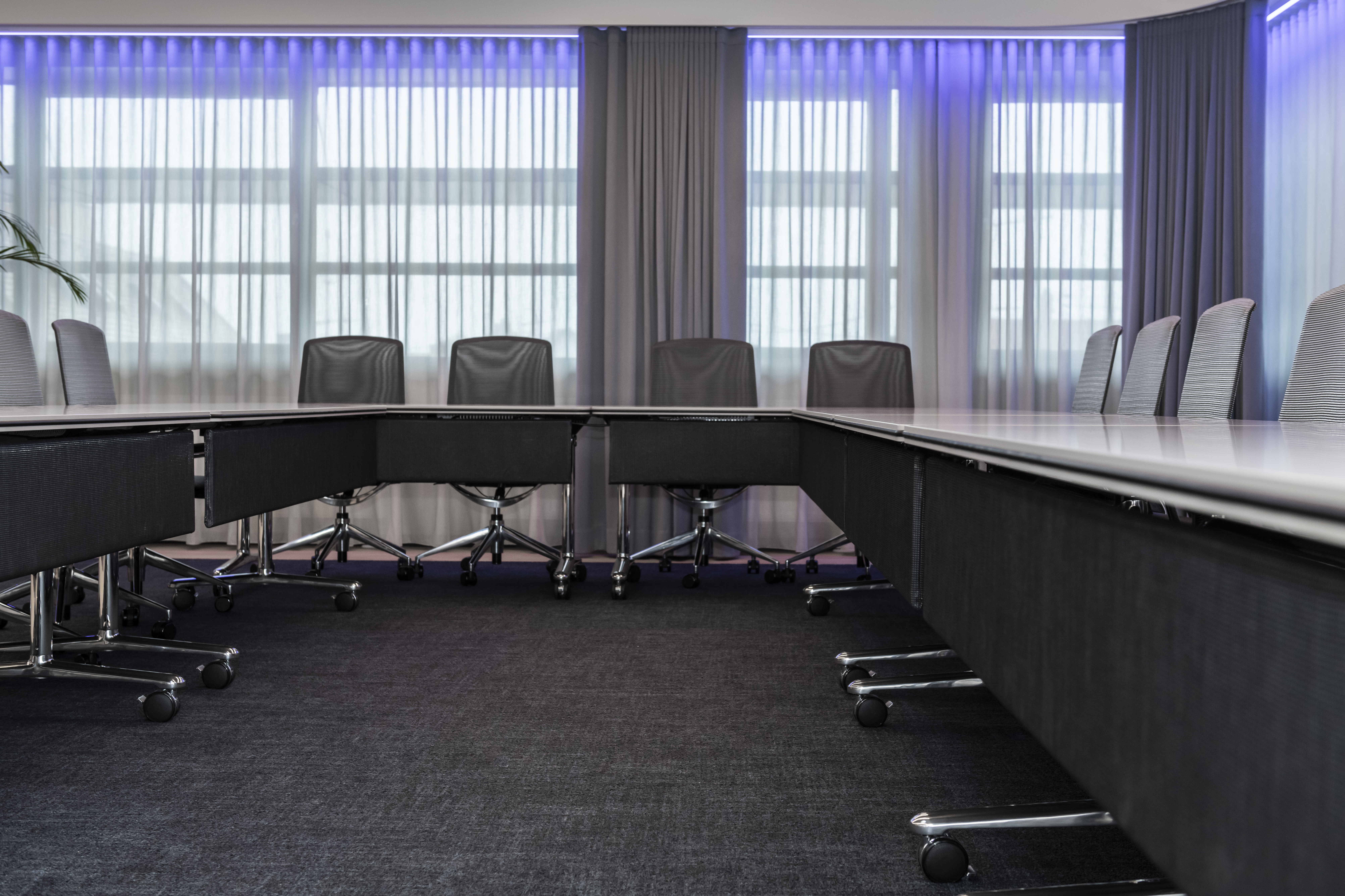 Volksbank Fellbach | multiform | panneau d'espace pour les jambes