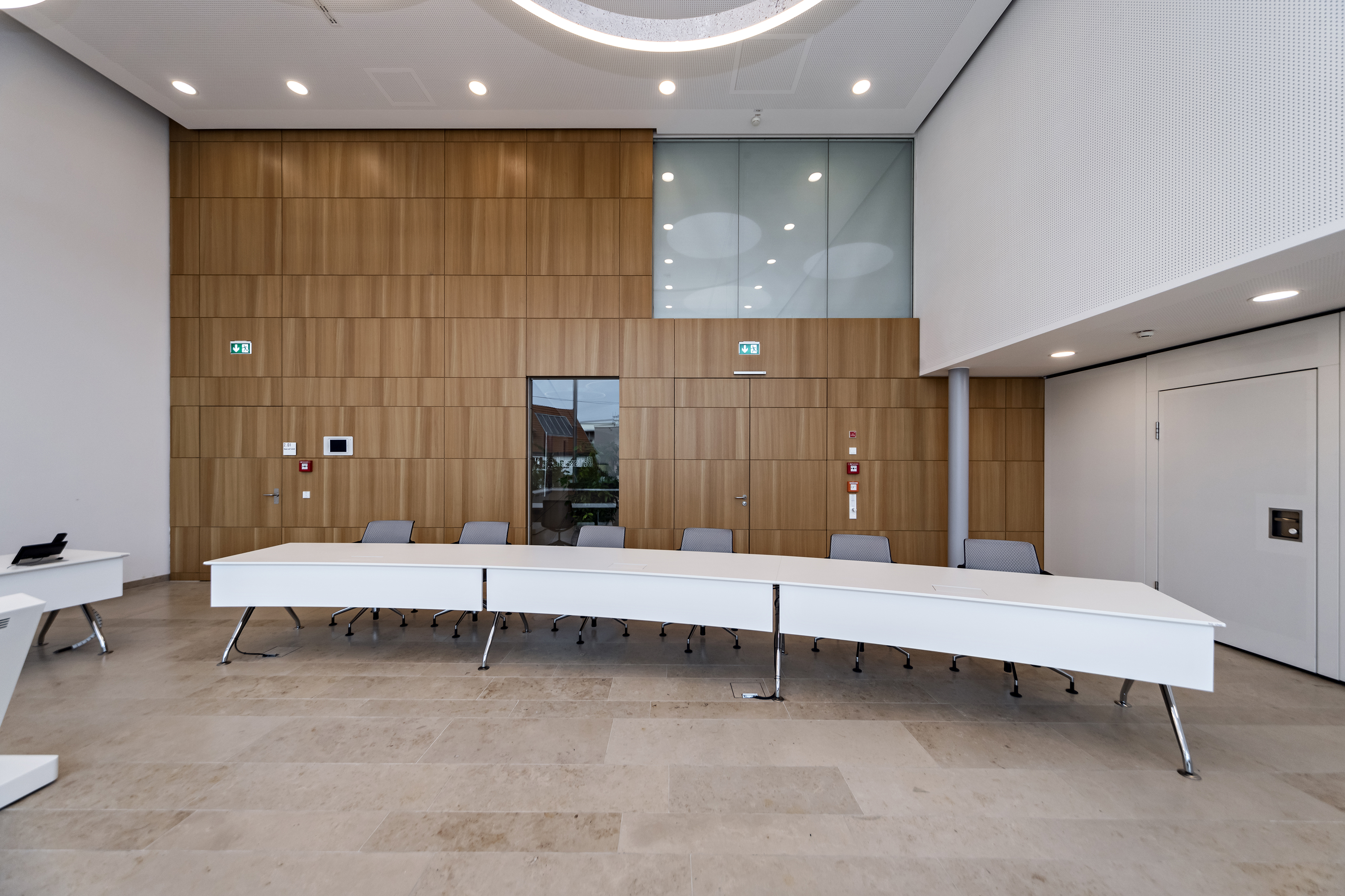 Commune de Baltmannsweiler Salle du conseil | Table de conférence xcone