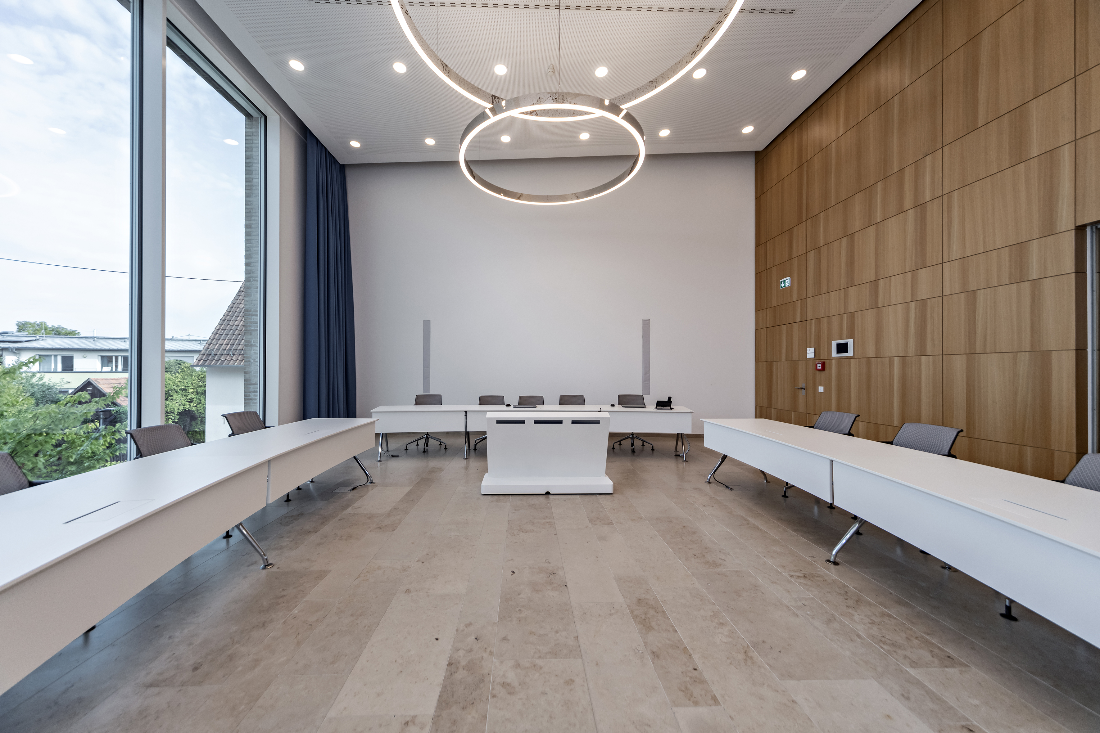Municipality of Baltmannsweiler Council chamber | xcone conference table