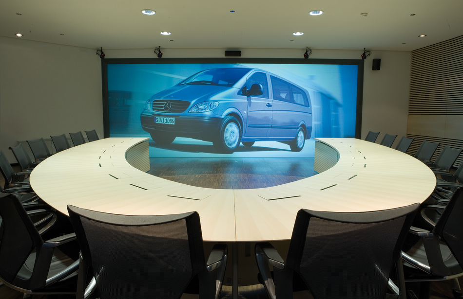 Daimler AG, Stuttgart | Conference table: me