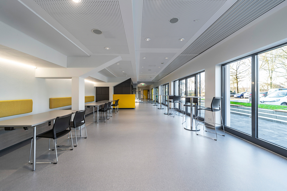 References- Riedhalle Steinheim an der Murr-Steinheim an der Murr- klif stacking chair- klif bar stool- easy flex stacking table- locco high table