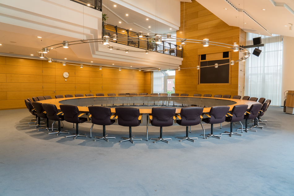 Referenz-Rathaus Wallenhorst-Wallenhorst-combo Stühle-fallon Konferenztisch