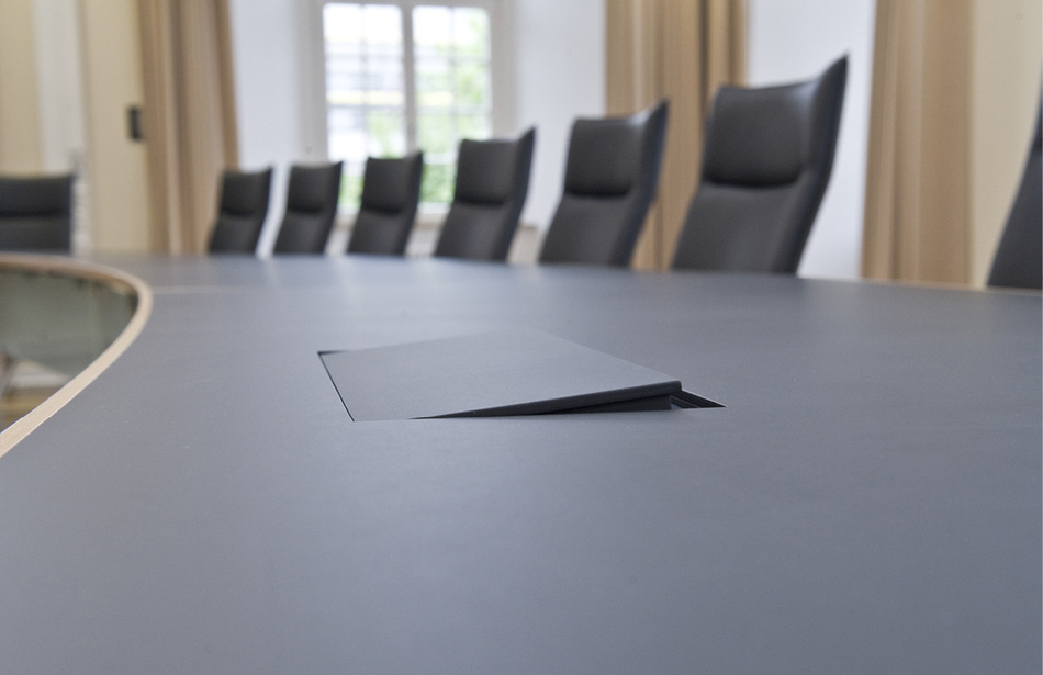 References- University of Osnabrück- Osnabrück- pharao comfort- fallon conference table- fallon with presentation technology
