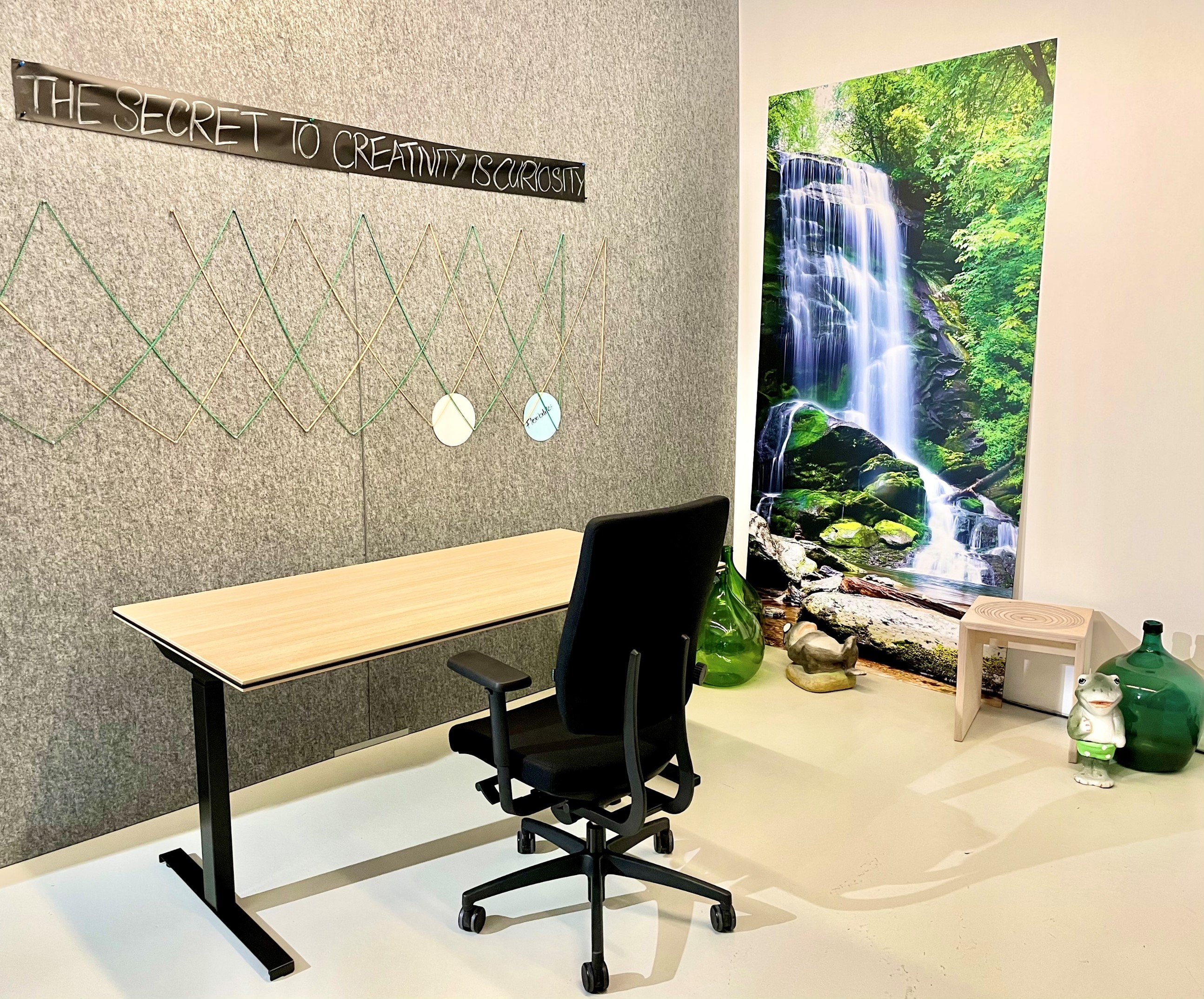 Referenz-Expert Plaza- Dreieich-lino Scheibtisch