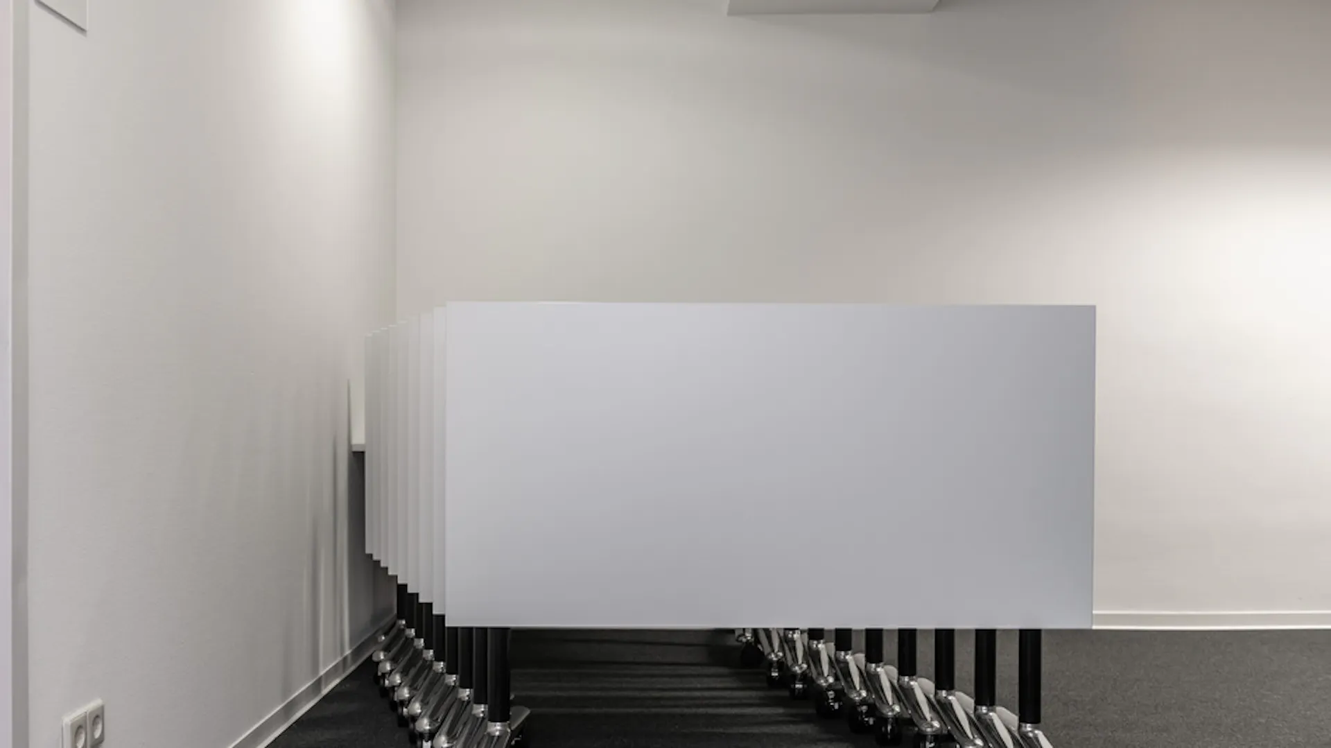 References- LBS Stuttgart agile training room- Stuttgart- multiform swivel table