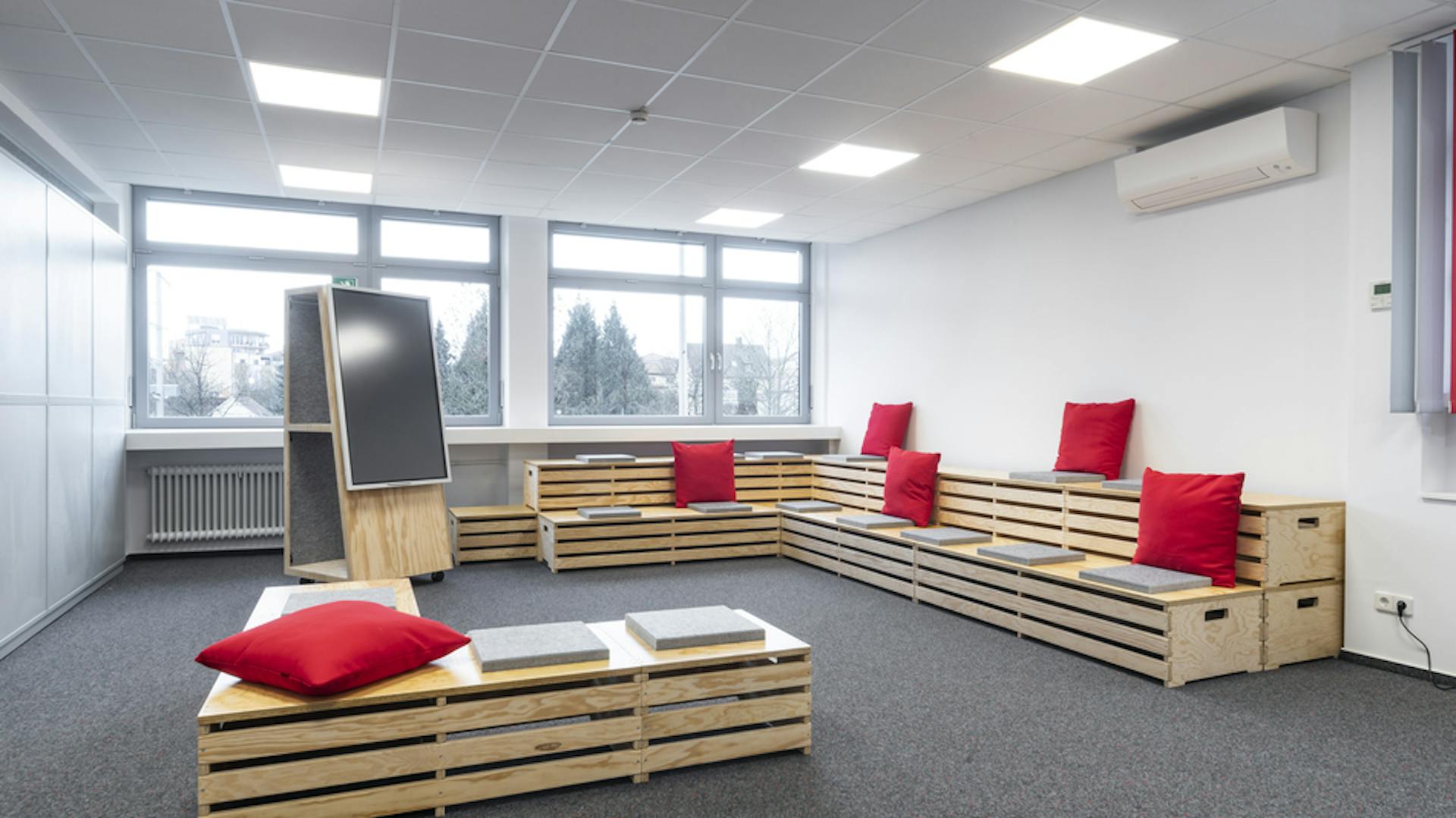 Referenzen-Flex elektrowerkzeuge- Steinheim an der Murr-arena-a-frame-Flipchart-Sitzauflagen-Rückenkissen