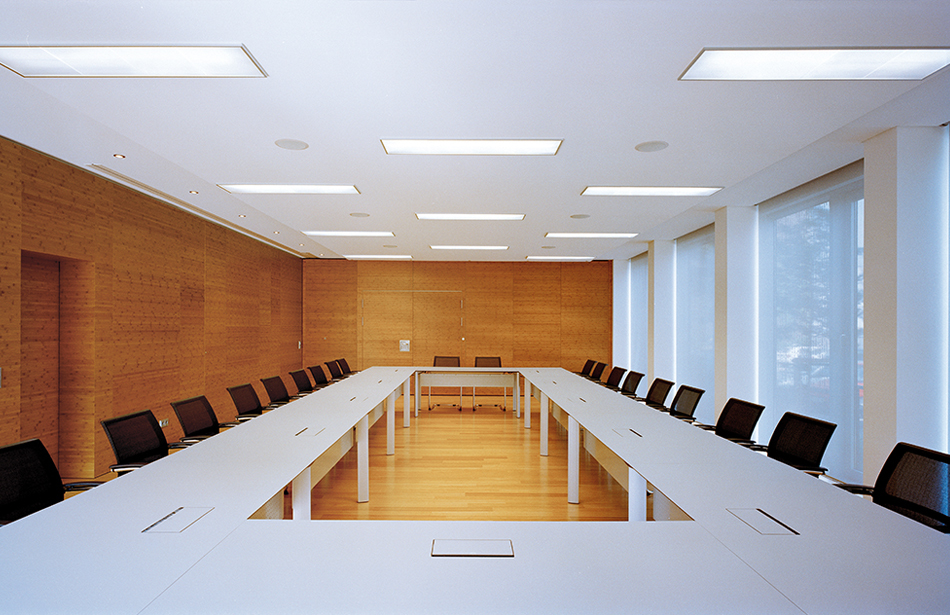 Referenzen- Wassermann- Köln- cetera Konferenztisch