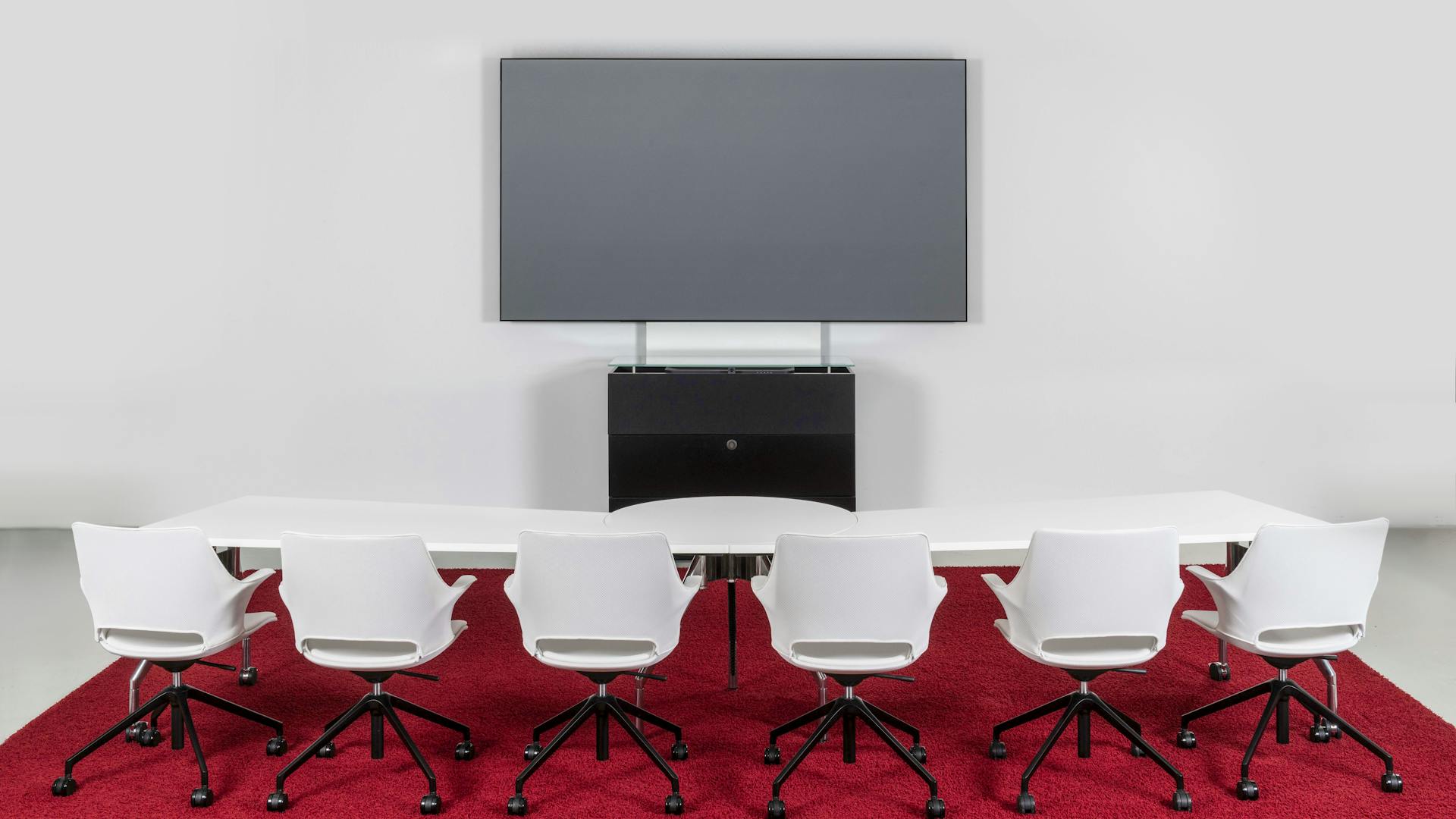 Konferenztisch fallon vct team und Konferenzstuhl plio