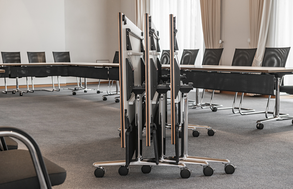 Ministerium | Konferenzanlage: multiform | Konferenzstuhl: pharao net