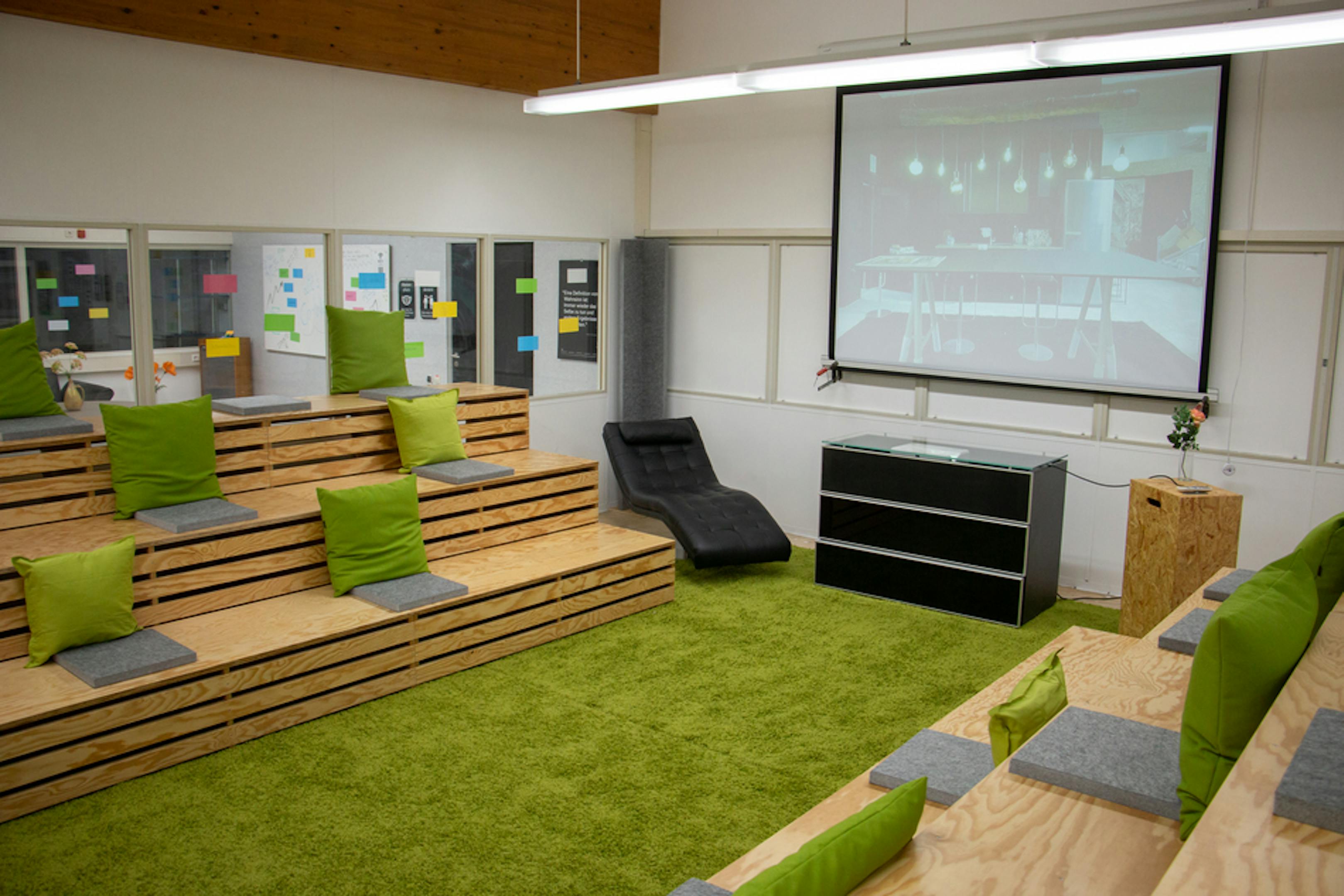 Co-Working-Space Bottwartal I Conference room: arena I Media sideboard: mms