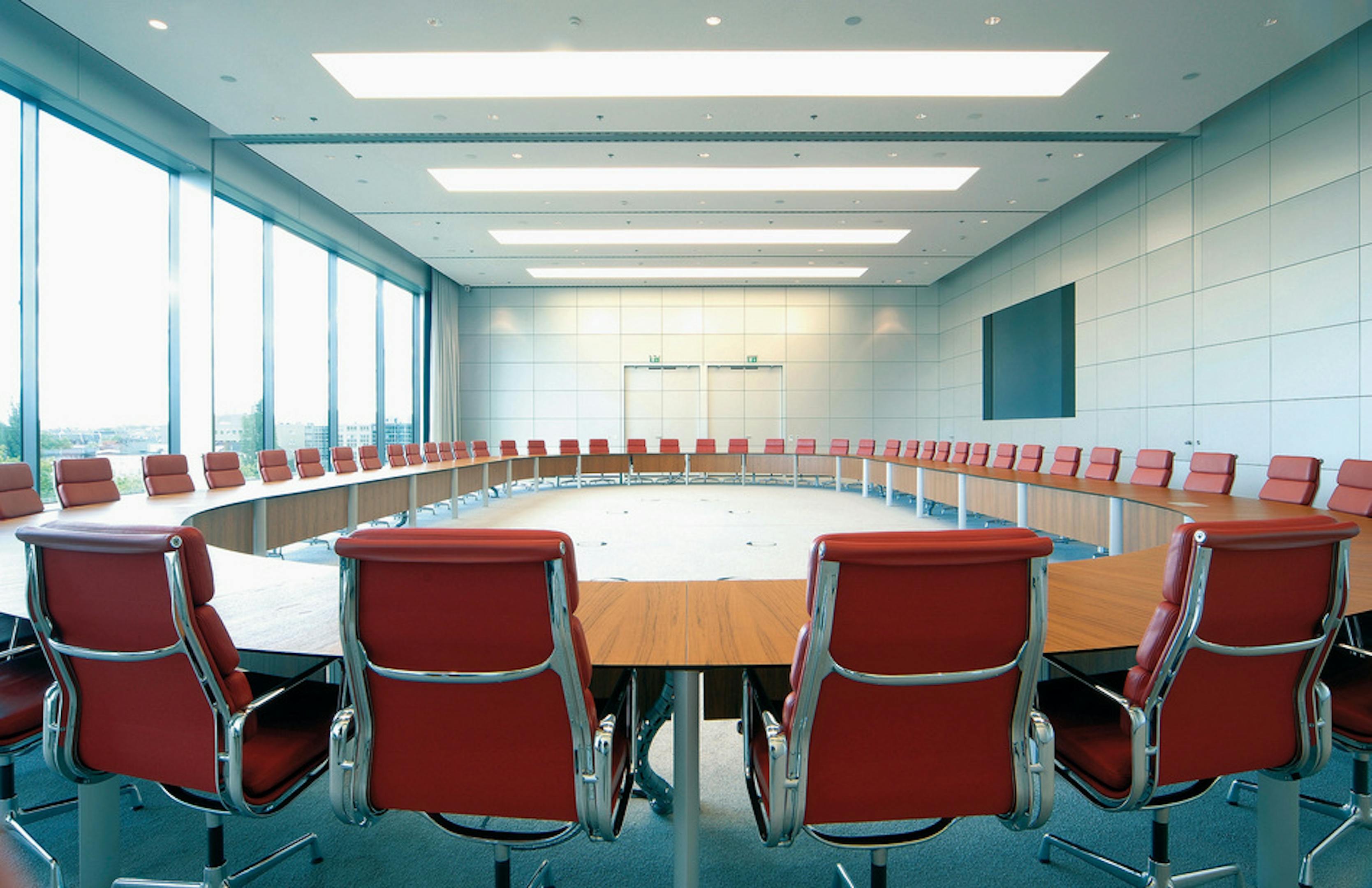 Sparkassen Informatik, Frankfurt a.M. | Conference table: cetera