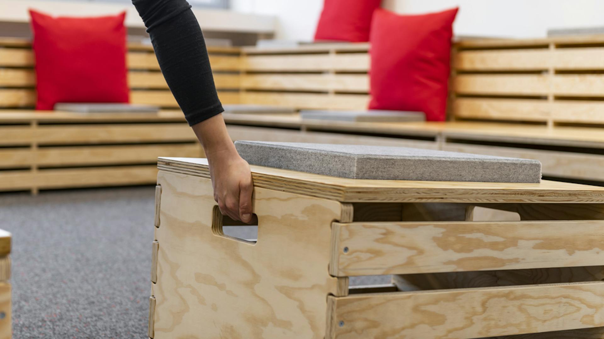 FLEX-Elektrowerkzeuge GmbH I Sitzgelegenheit: arena