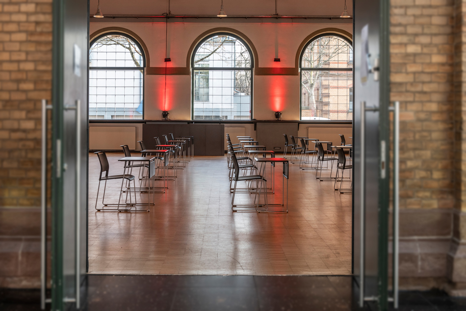 Reithaus Ludwigsburg | Stapeltisch: klif | Stapelstuhl: klif