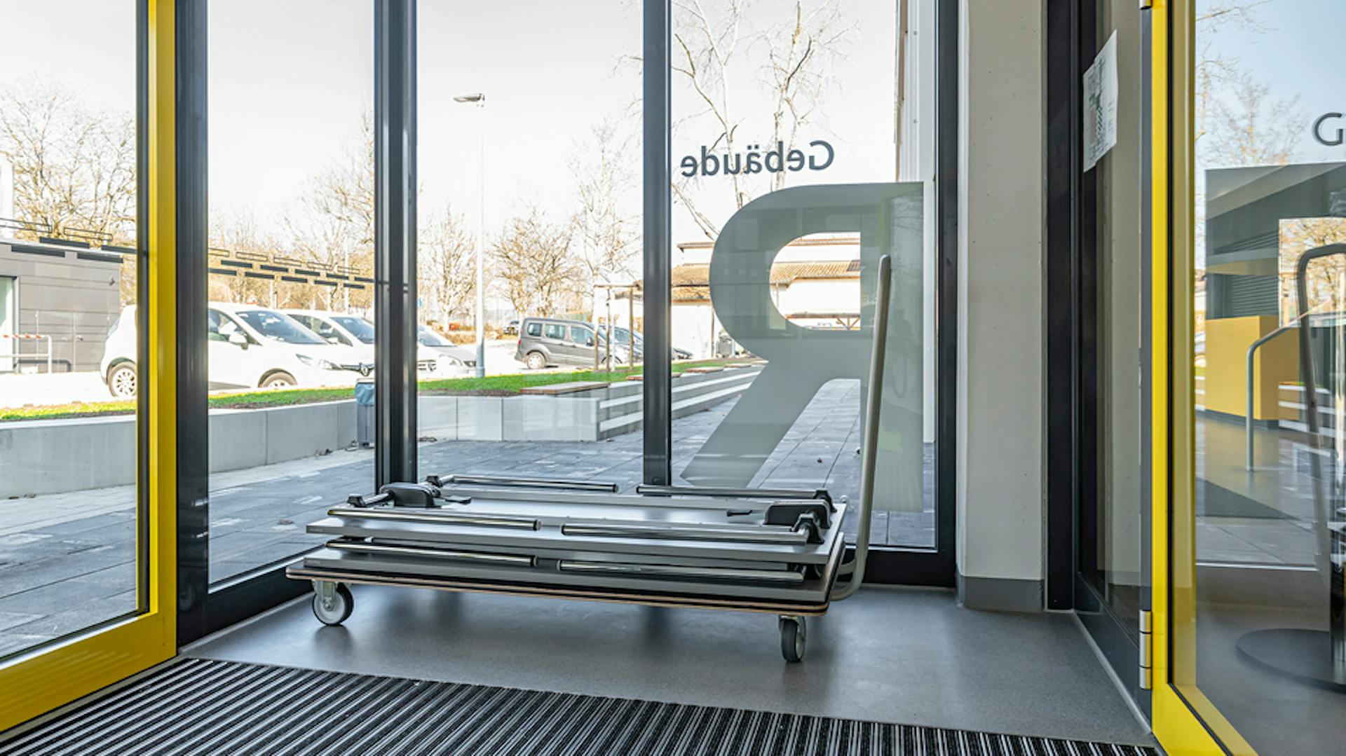 Referenzen- Riedhalle Steinheim an der Murr-Steinheim an der Murr- easy flex Stapeltisch