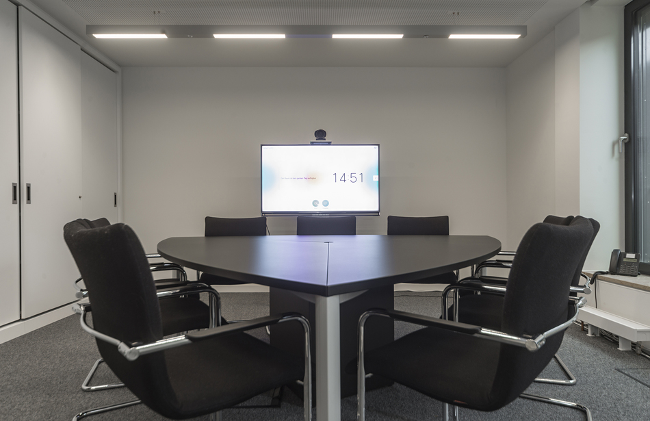 Hessisches Ministerium für Soziales und Integration Wiesbaden| Konferenzanlage: cetera Wankeltisch