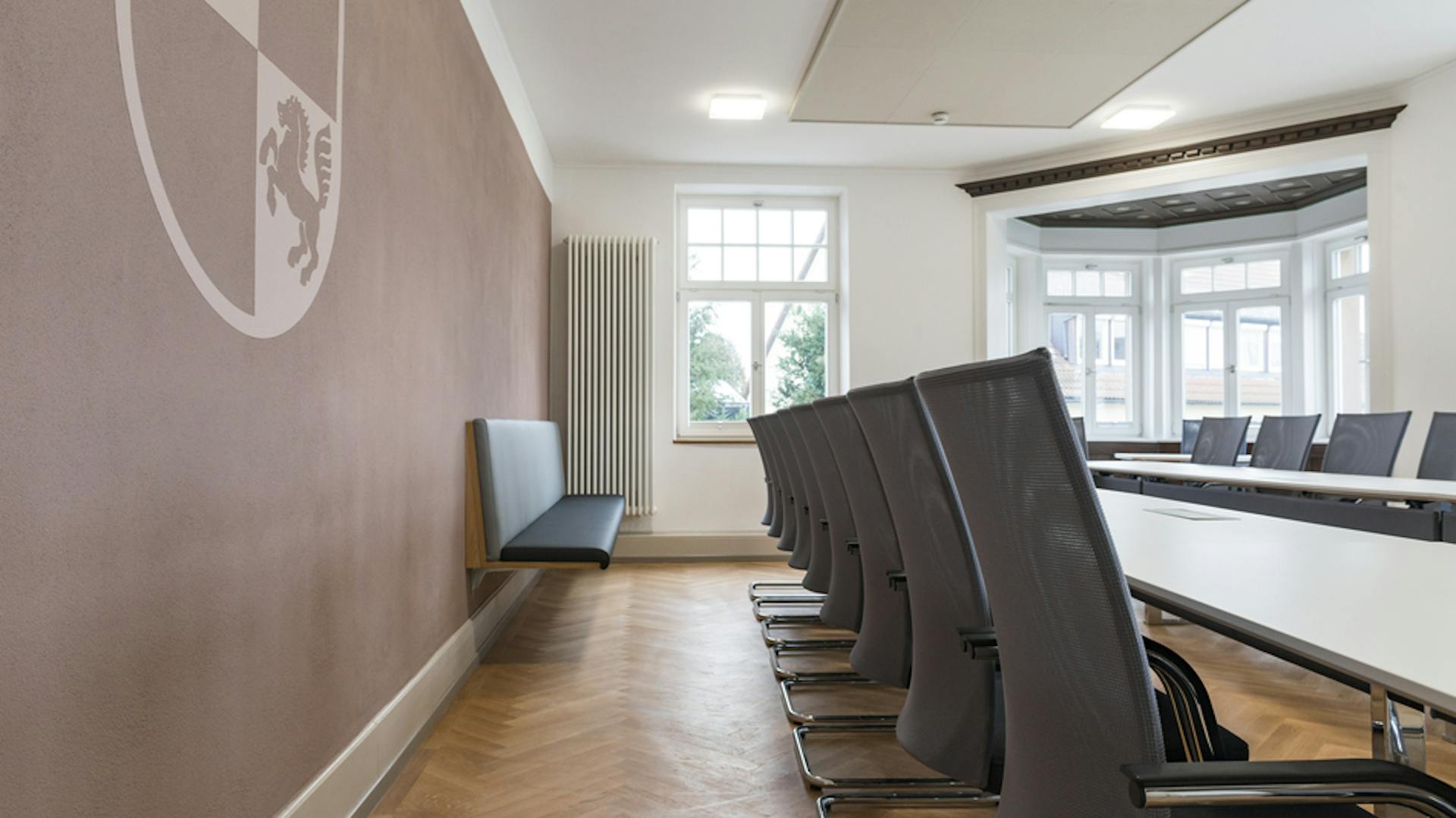 Rathaus Gerabronn | Konferenzanlage: c-base | Freischwinger: pharao net