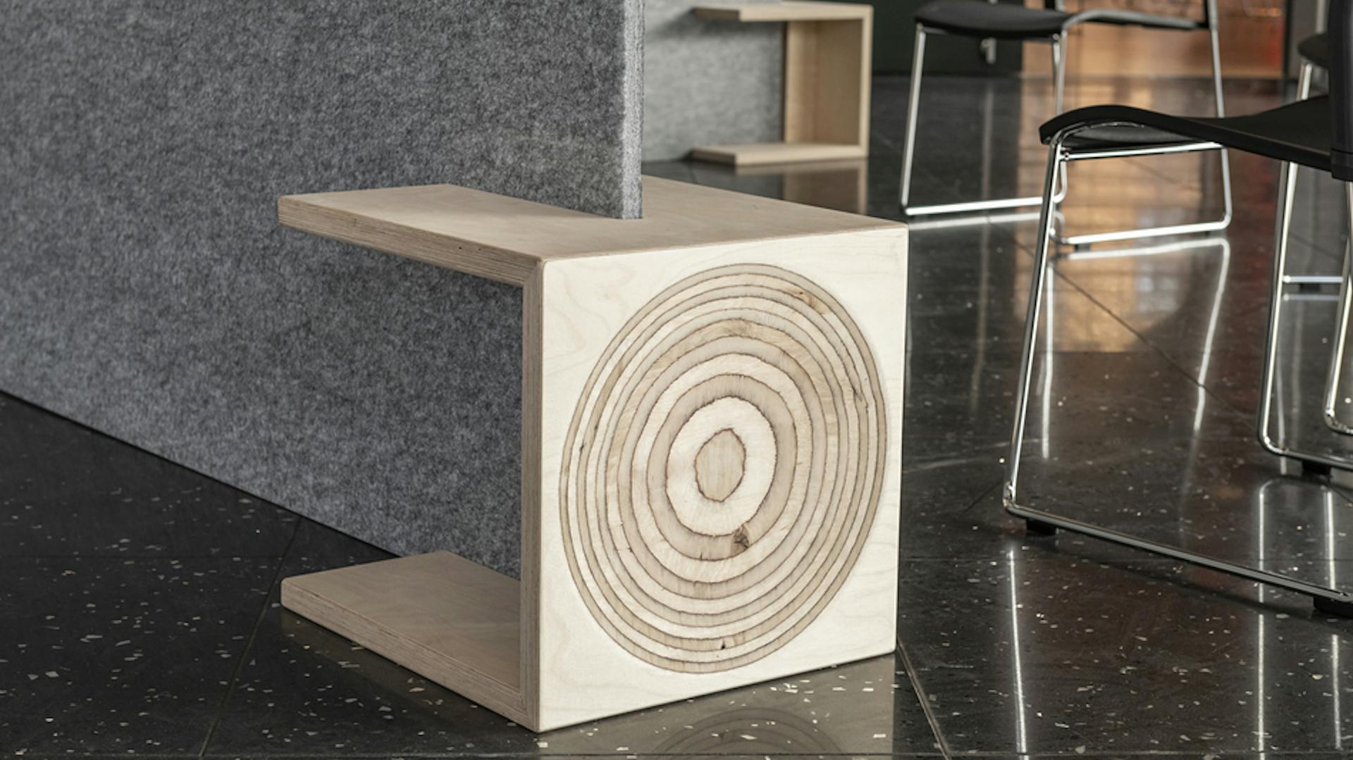 Reithaus Ludwigsburg | Stapelstuhl: klif | A-Frame Flip