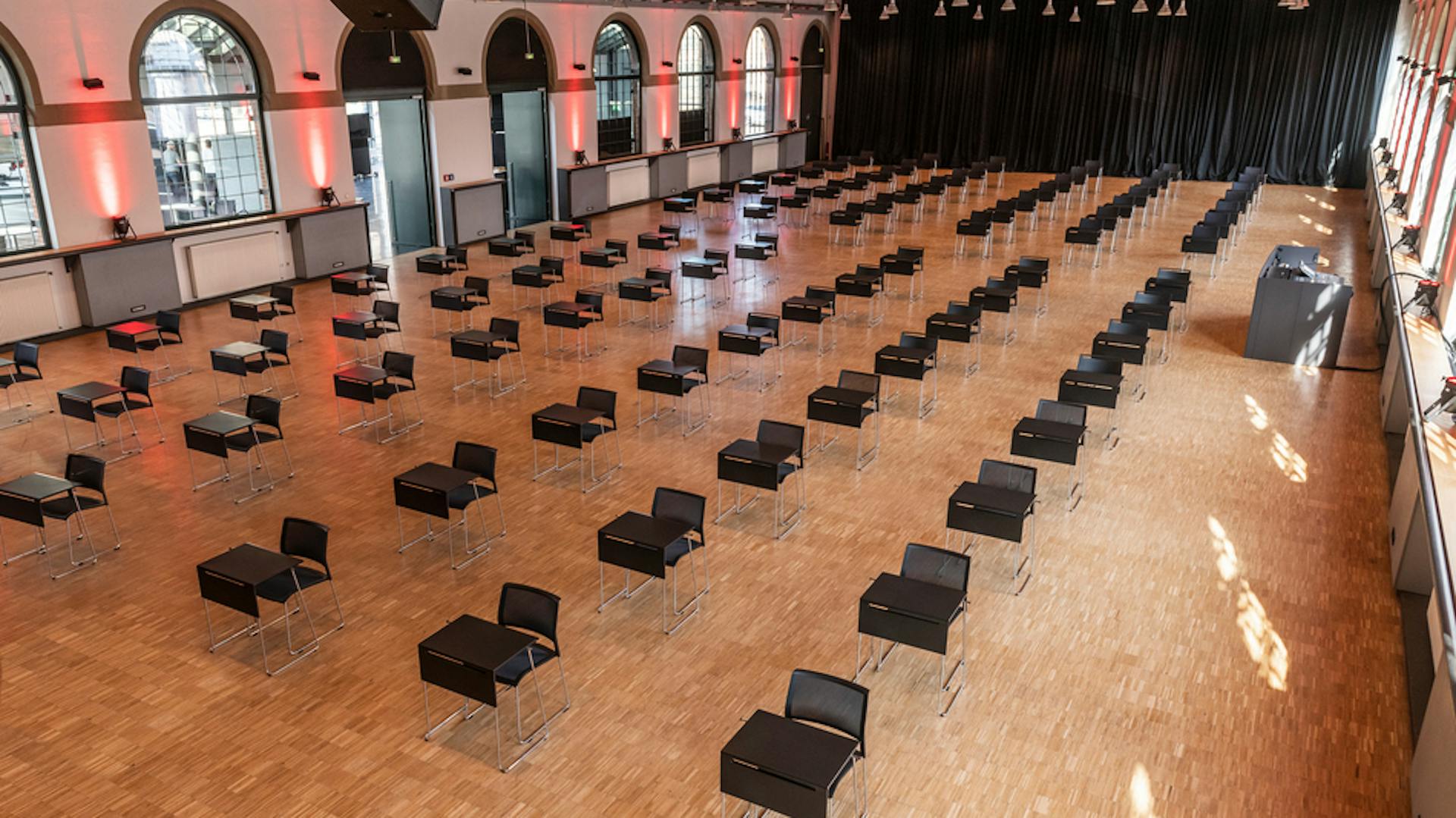 Reithaus Ludwigsburg | Stapeltisch: klif | Stapelstuhl: klif