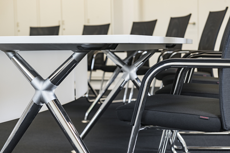 Rathaus Untereisesheim | Konferenztisch: xcone | Konferenzstuhl: pharao net