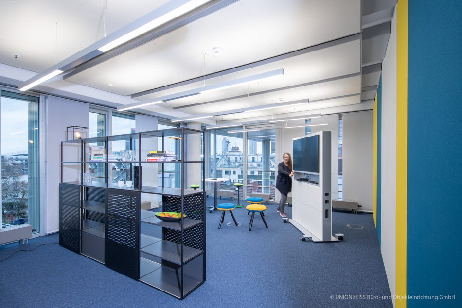 Referenzen_ OSIsoft Europe GmbH_ Frankfurt_  MICO-1 75 Medienstele