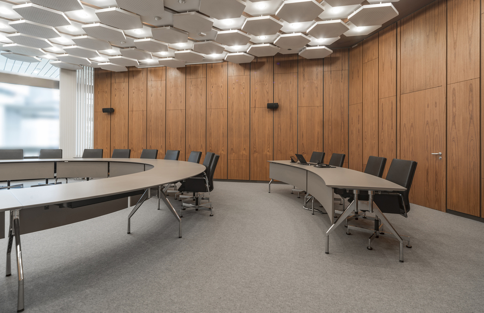 Verwaltungsgebäude Nürnberg | Konferenztisch fallon