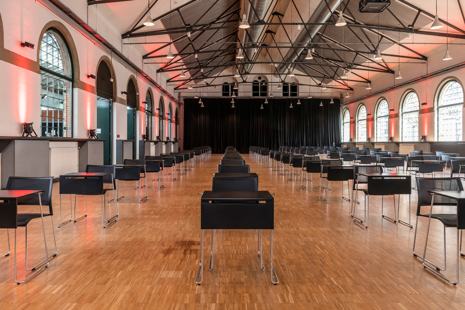 Reithaus Ludwigsburg | Stapeltisch: klif | Stapelstuhl: klif