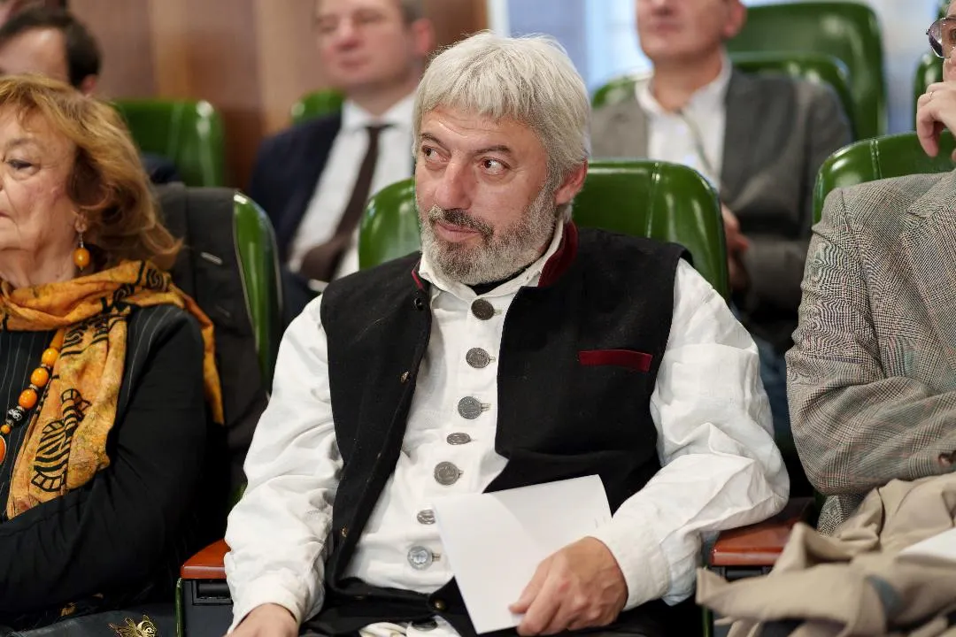 E prea târziu. Armata Georgeştilor a cucerit România