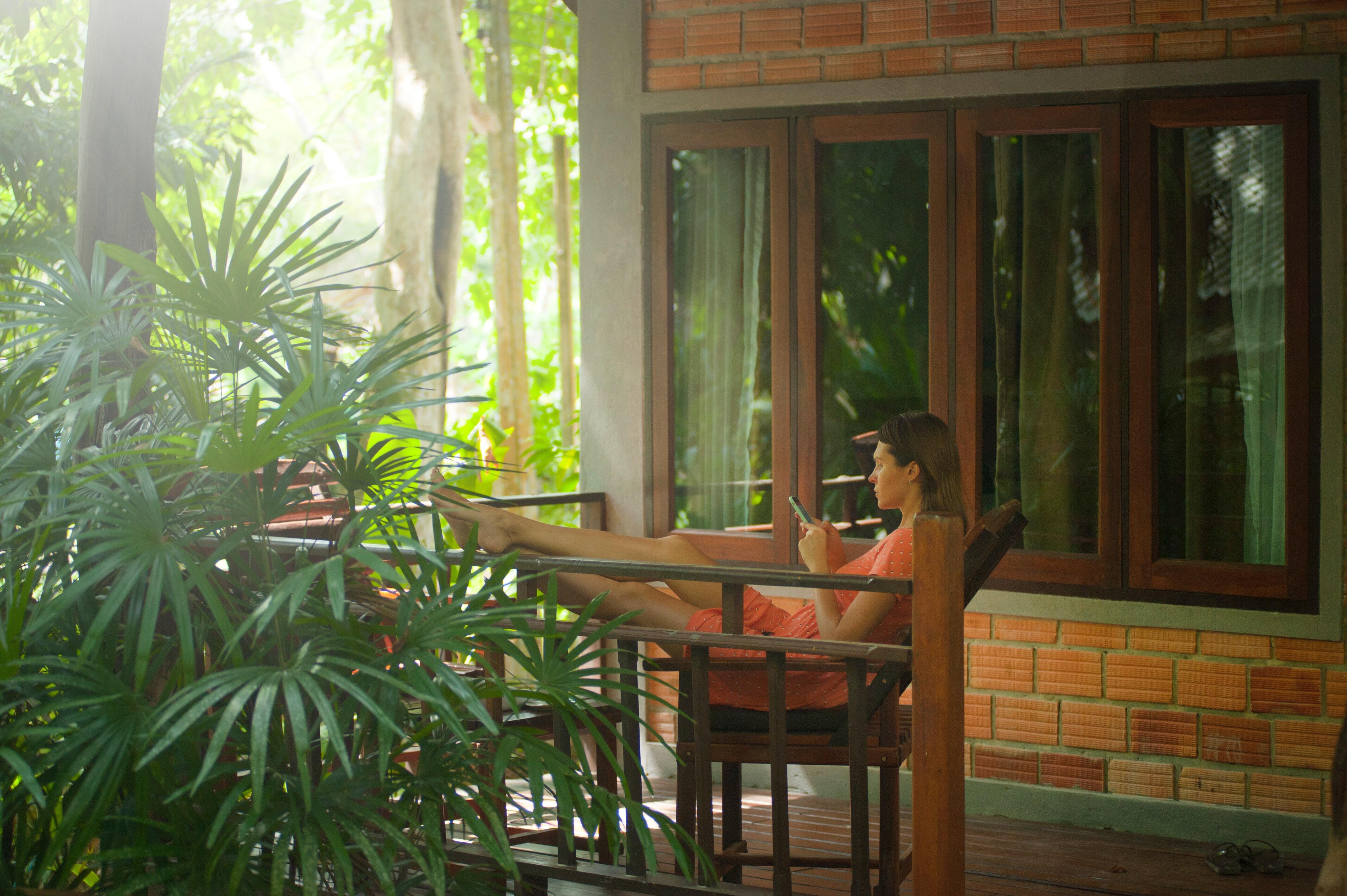 Cover Image for How to Form Better Money Habits and Stick With Them