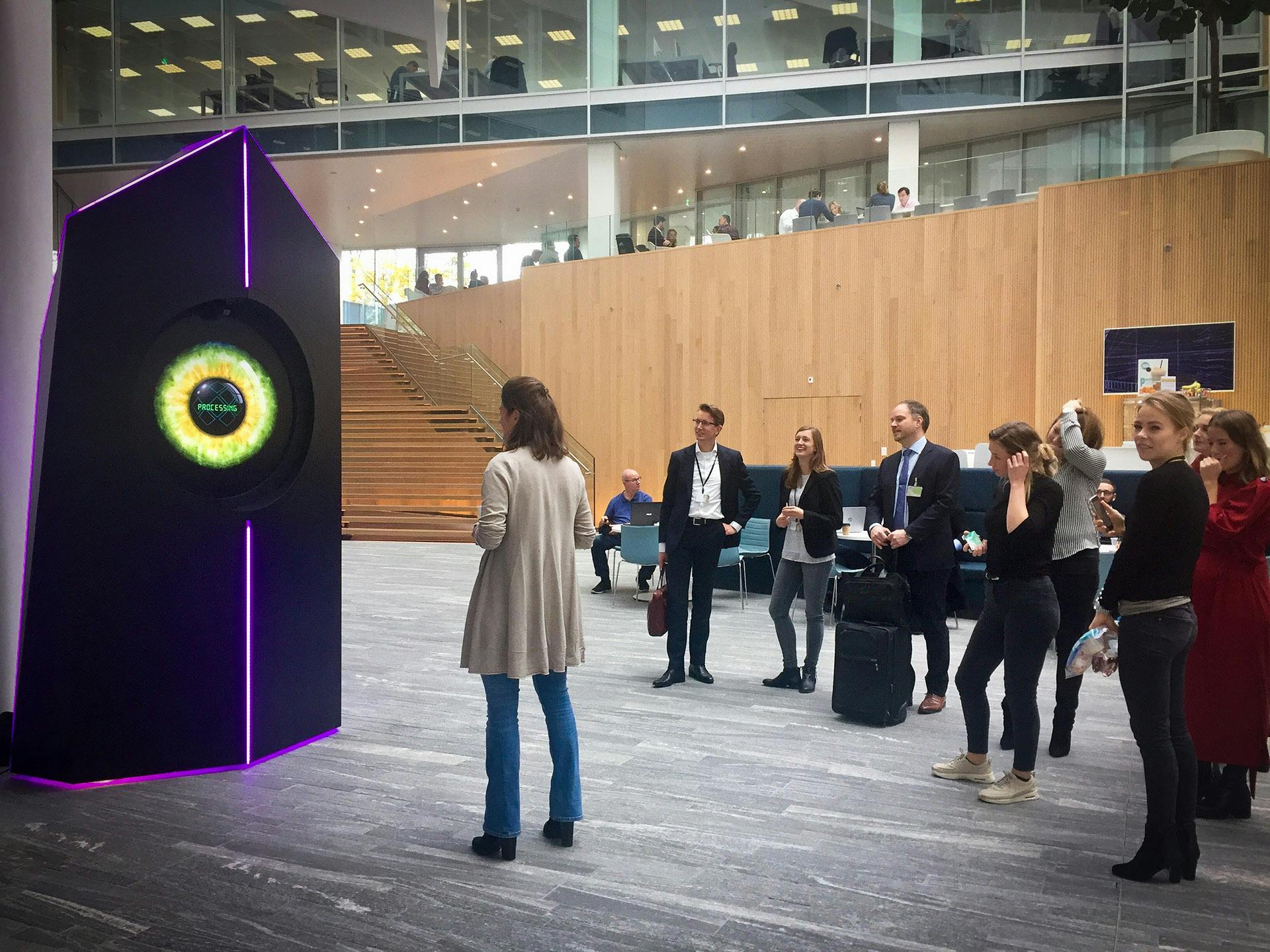 AIME in de lobby Deloitte kantoor