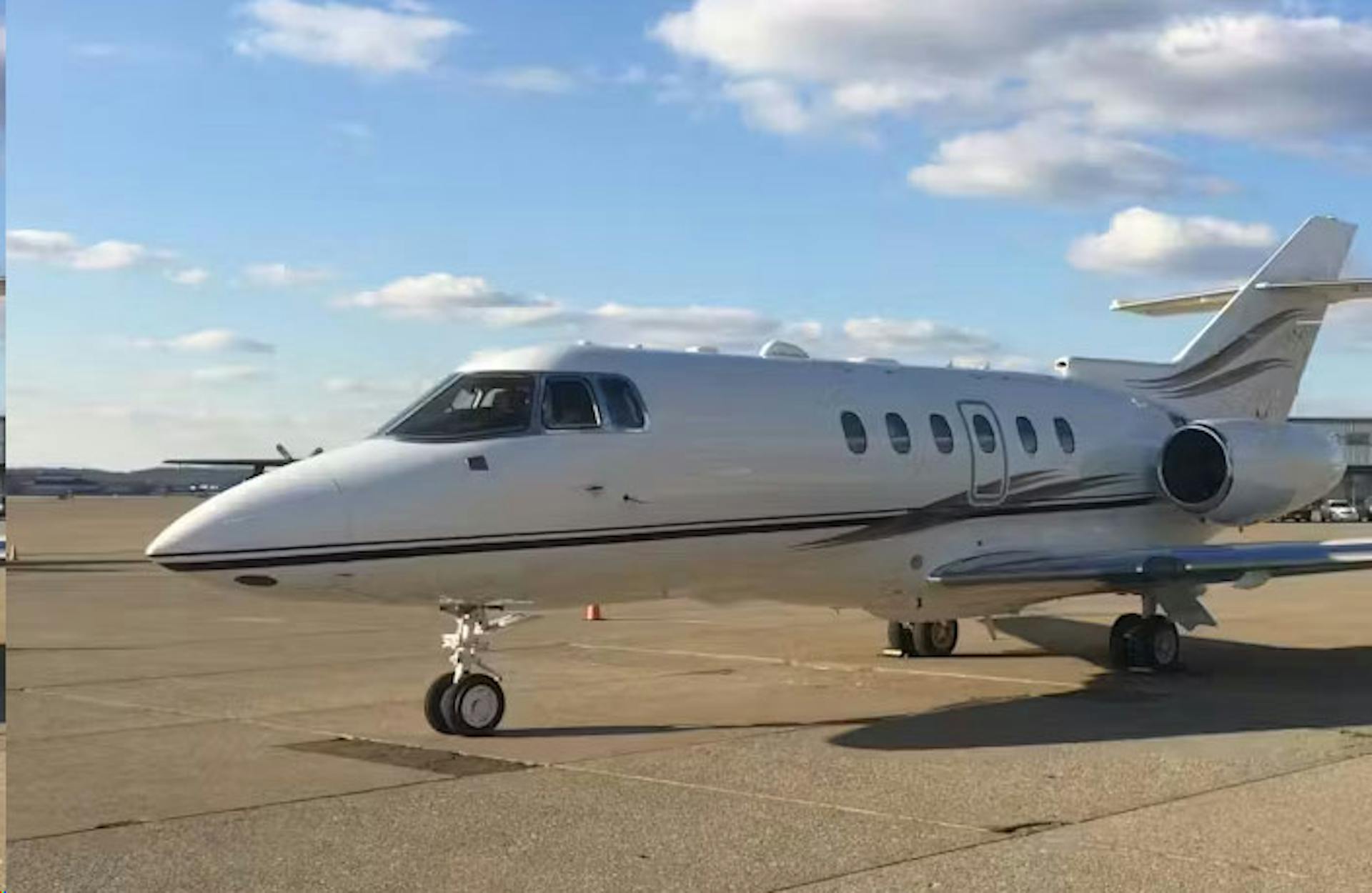 Hawker 900XP