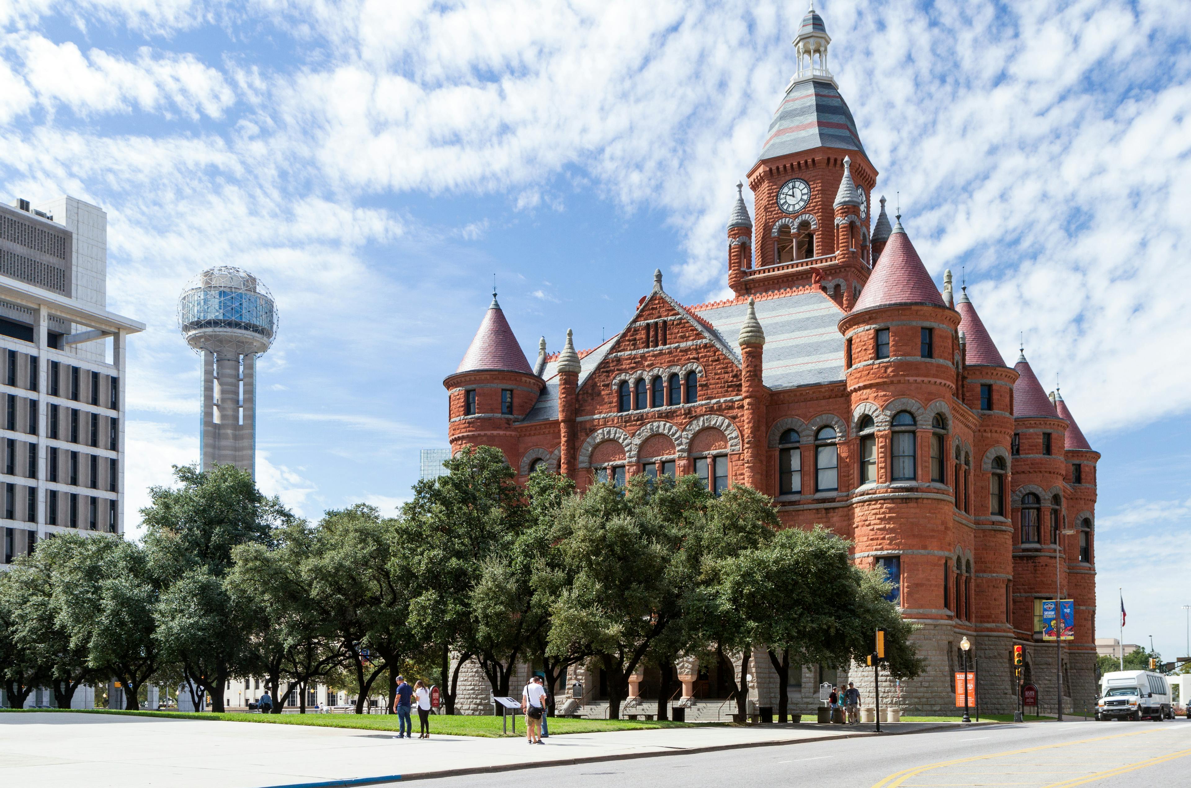 View of ornate building in Dallas