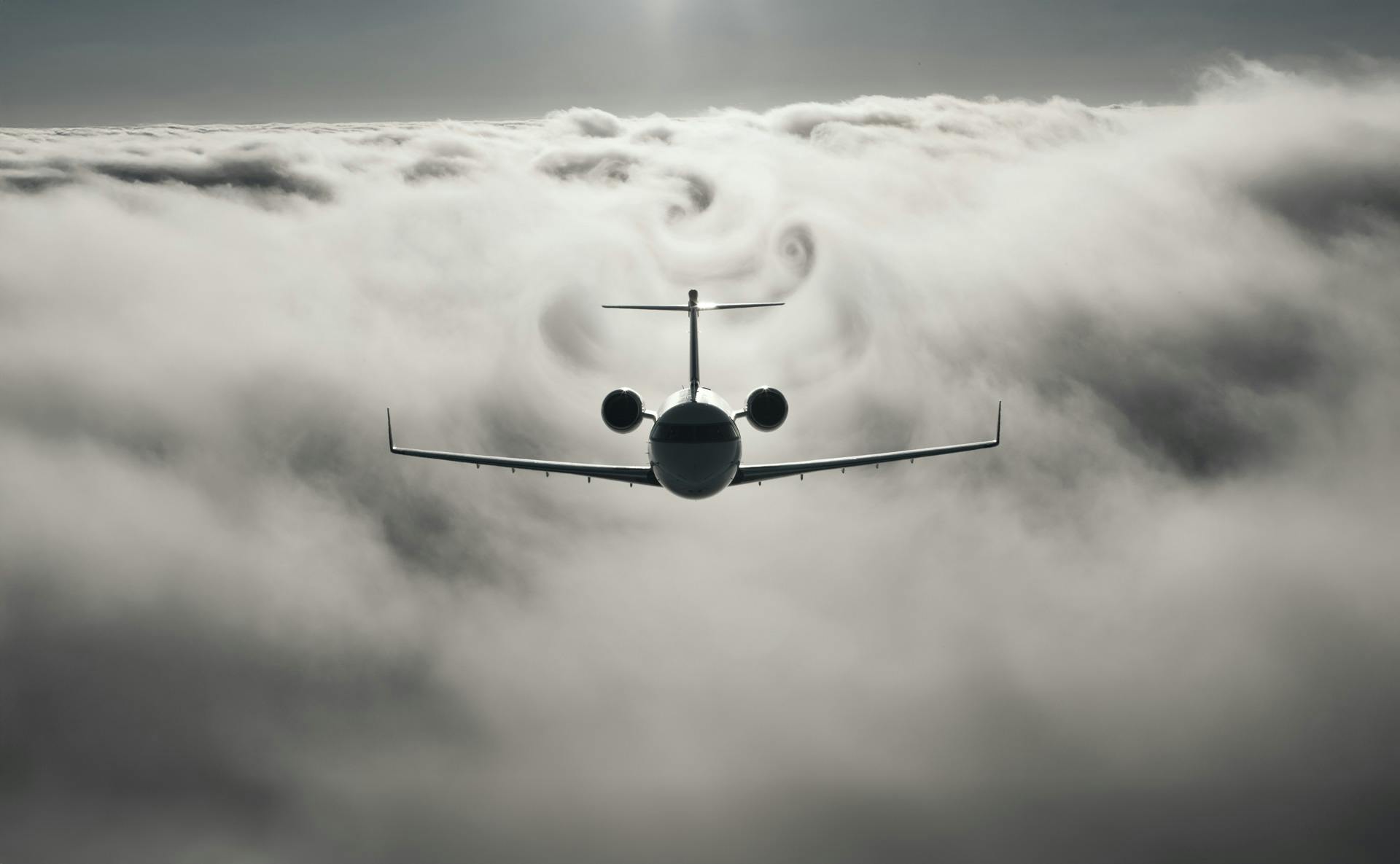 Challenger 605
