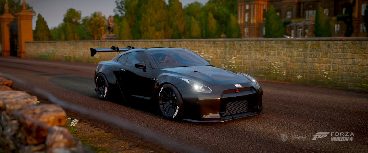 Nissan GT-R Black Edition Horizon Liberty Walk mansion